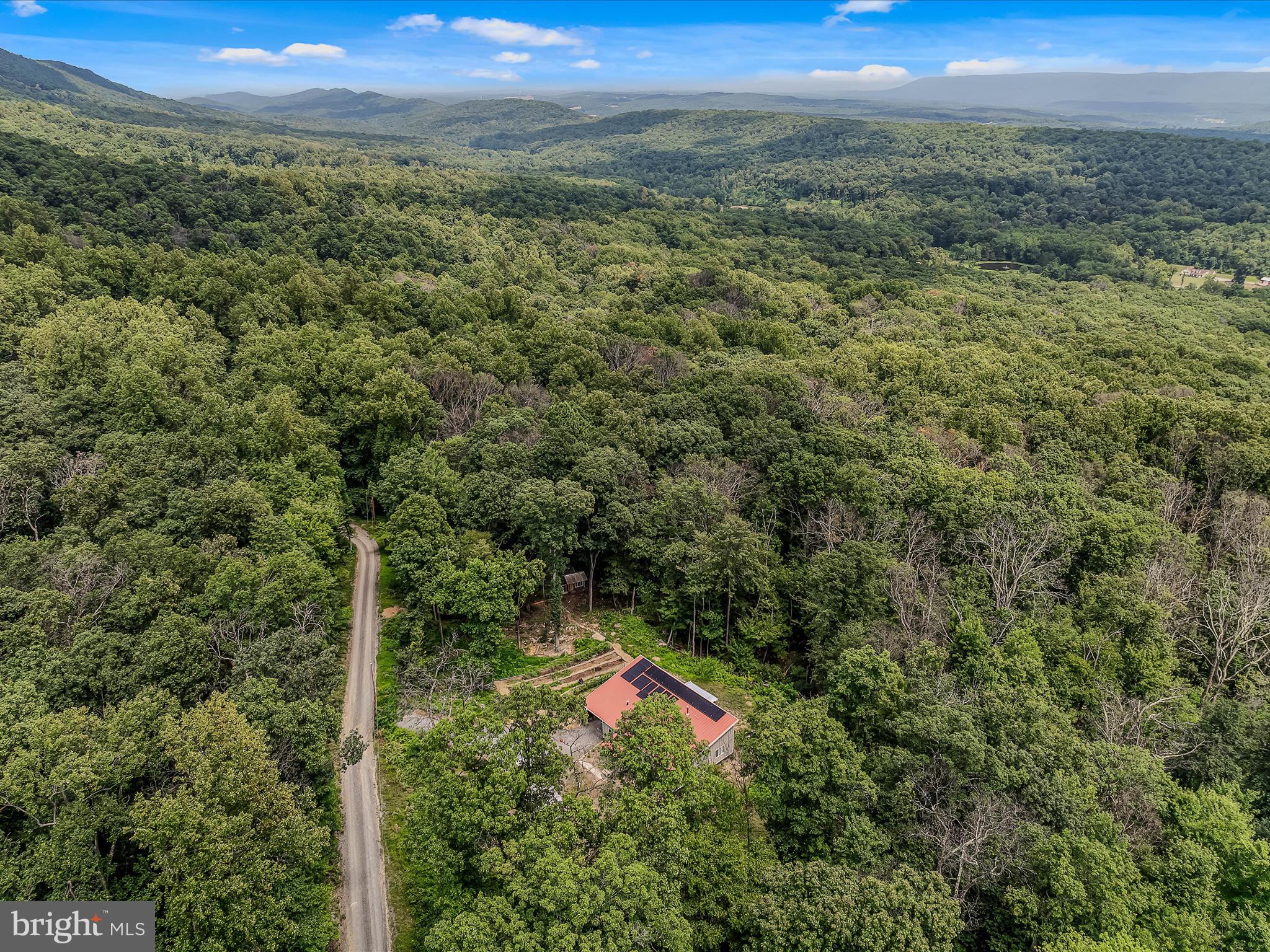 HAPPY VALLEY RETREAT - Residential