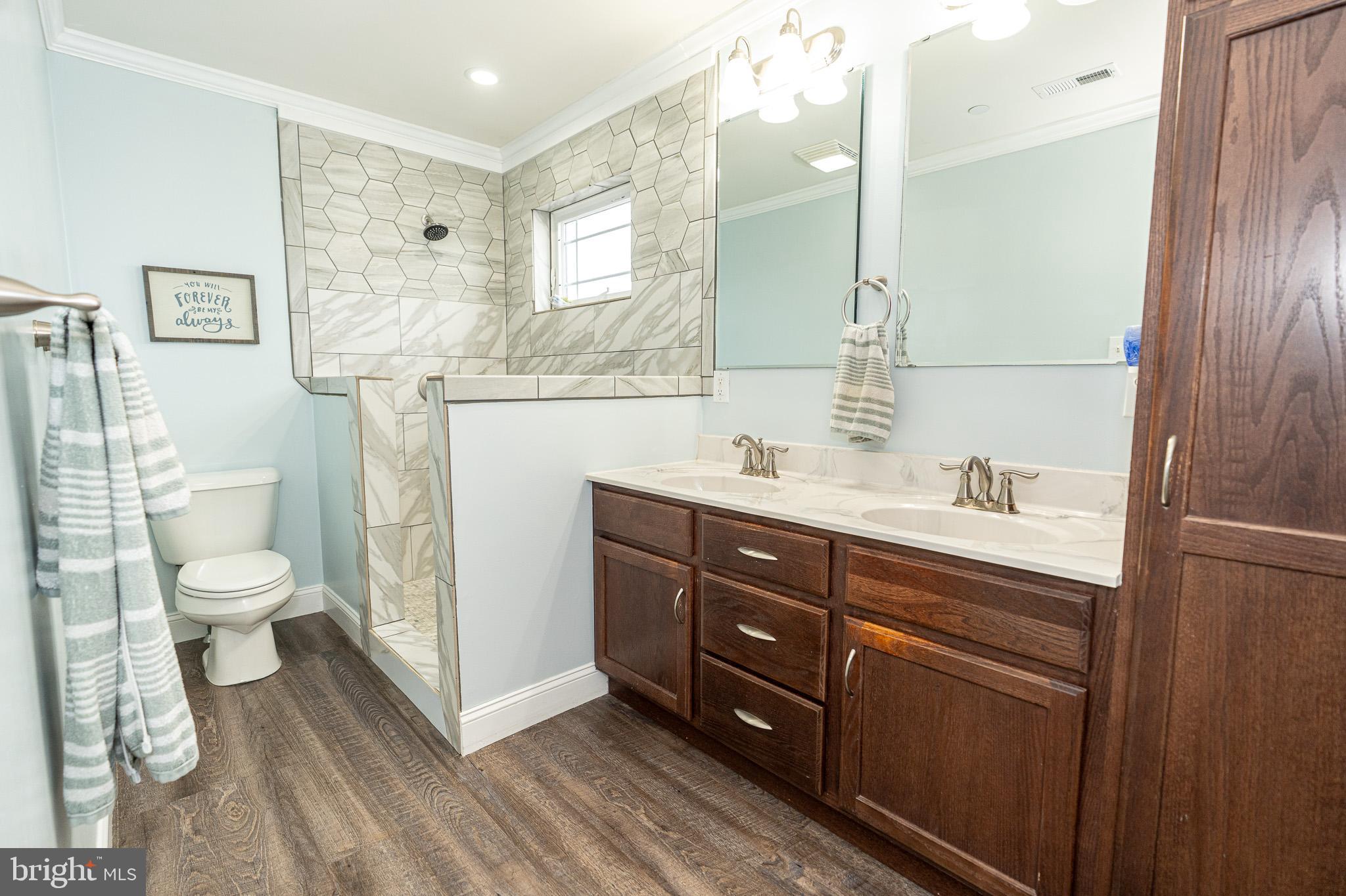 SWAN POINT - Residential