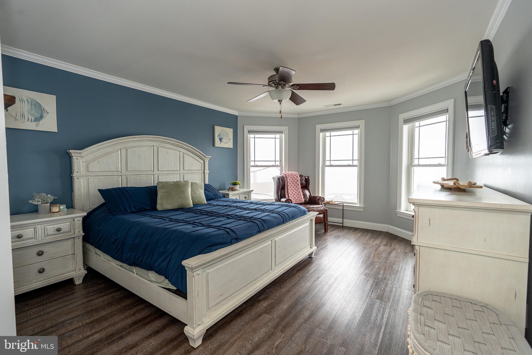 SWAN POINT - Residential