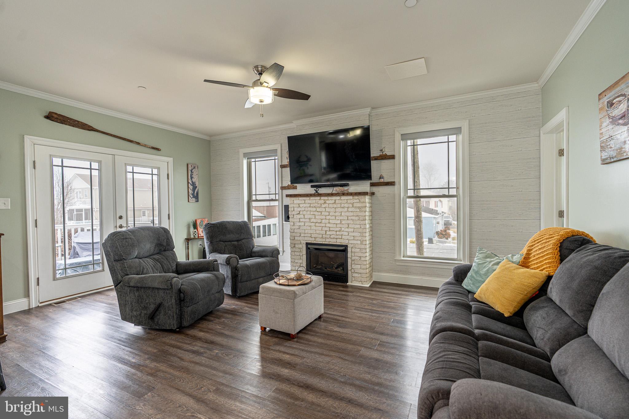 SWAN POINT - Residential