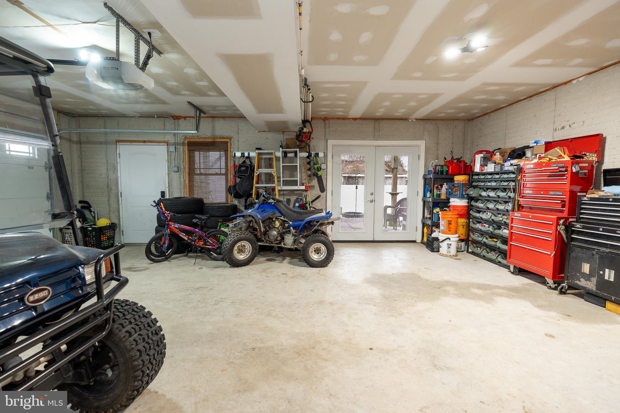 SWAN POINT - Residential