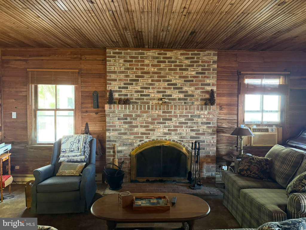 NORTH BEACH PARK - Residential