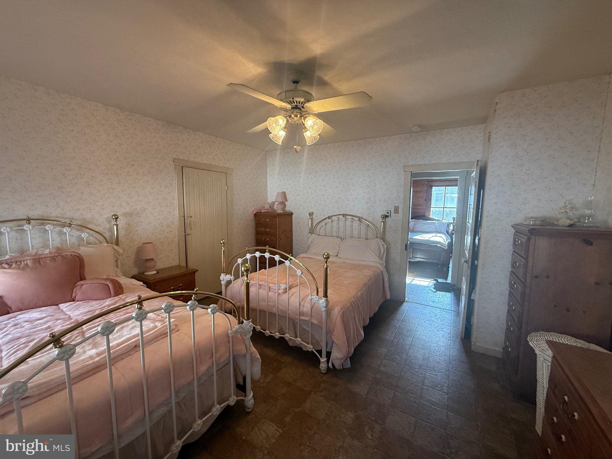 NORTH BEACH PARK - Residential