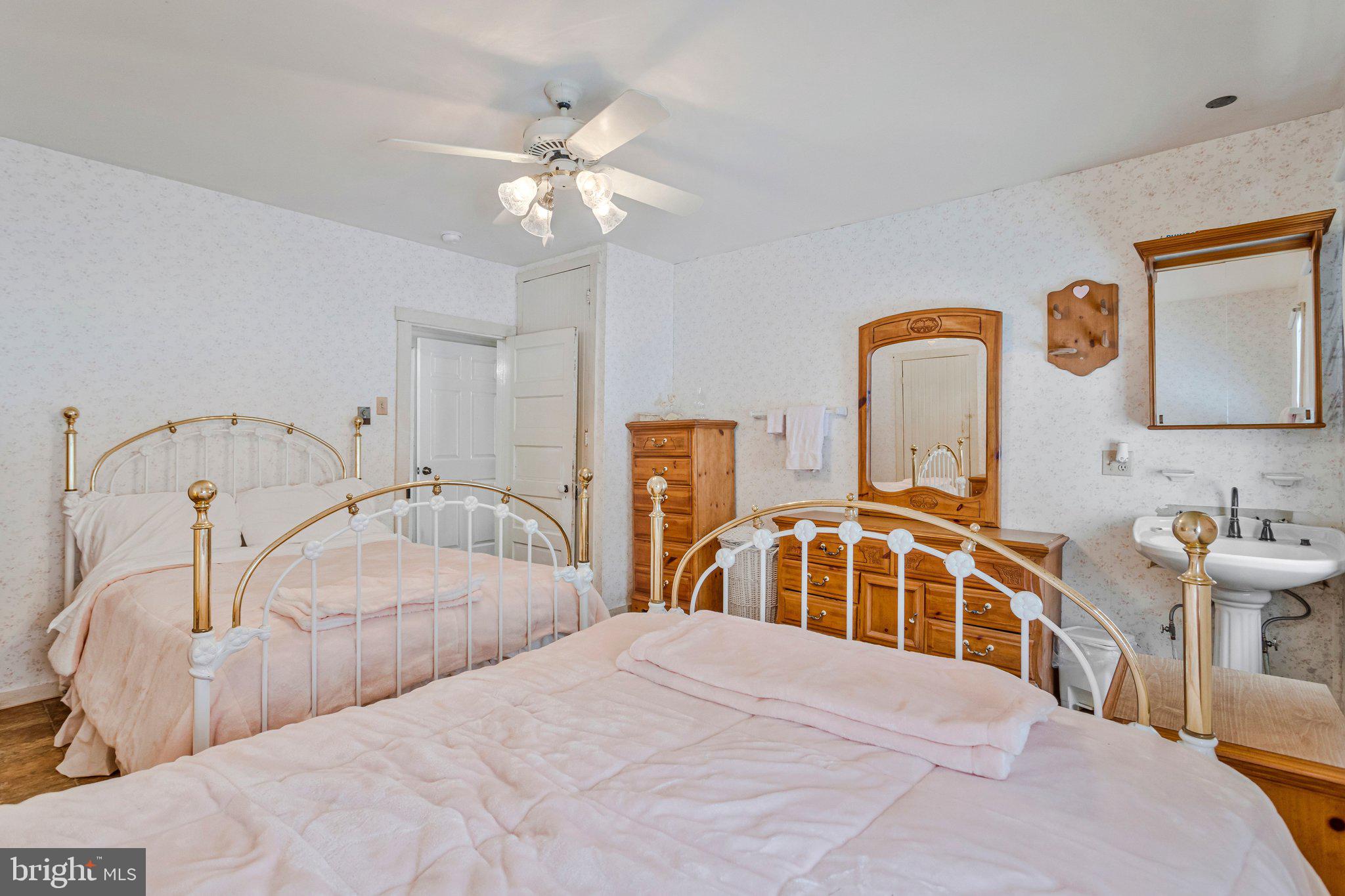 NORTH BEACH PARK - Residential