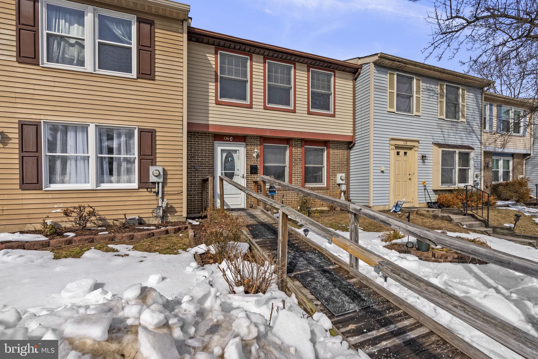 GLADE TOWN - Residential