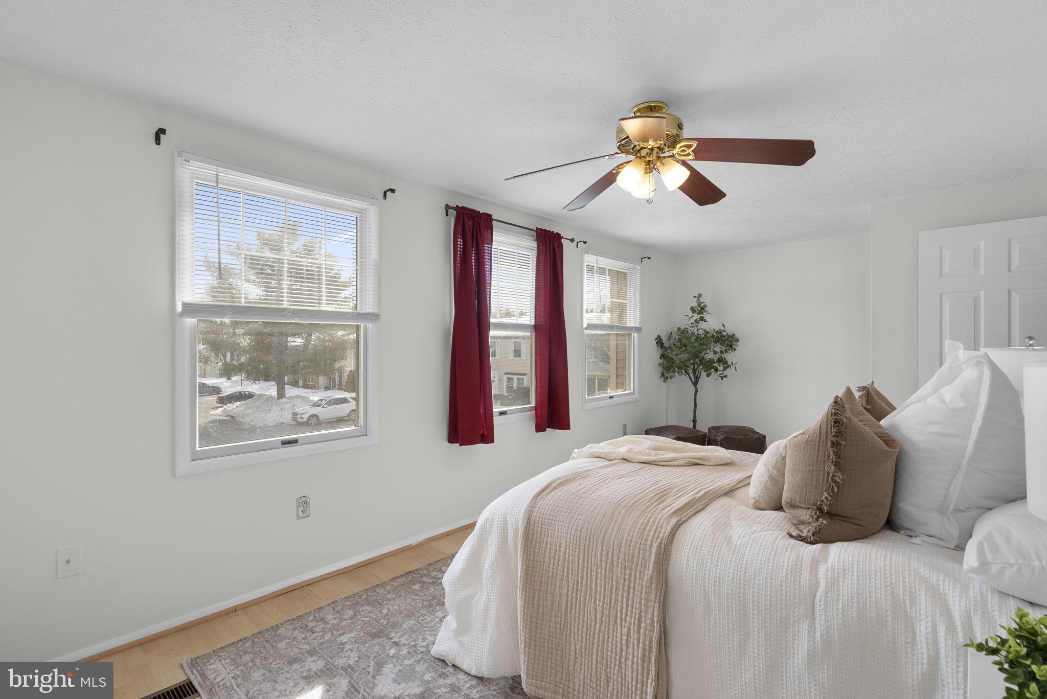 GLADE TOWN - Residential