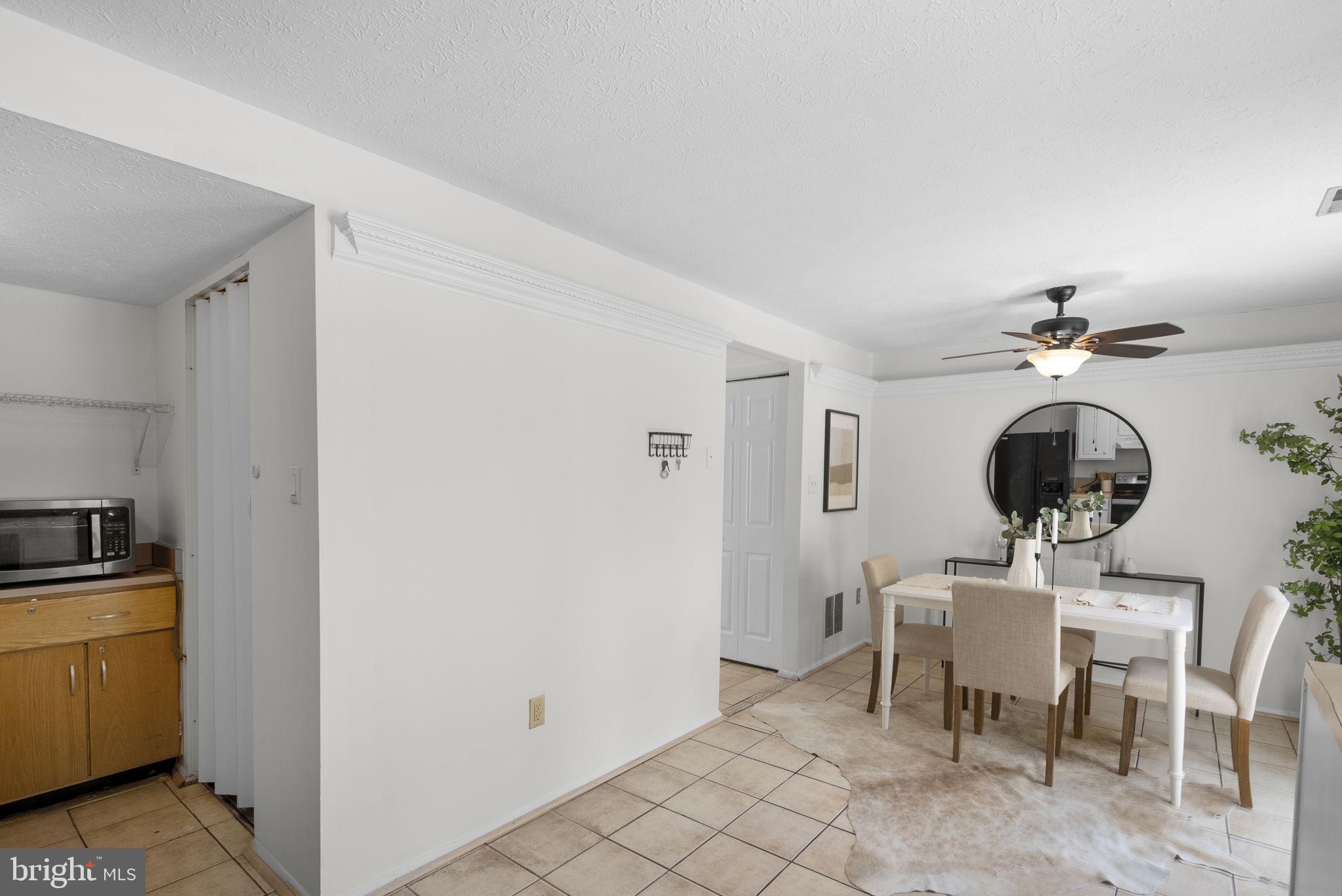 GLADE TOWN - Residential