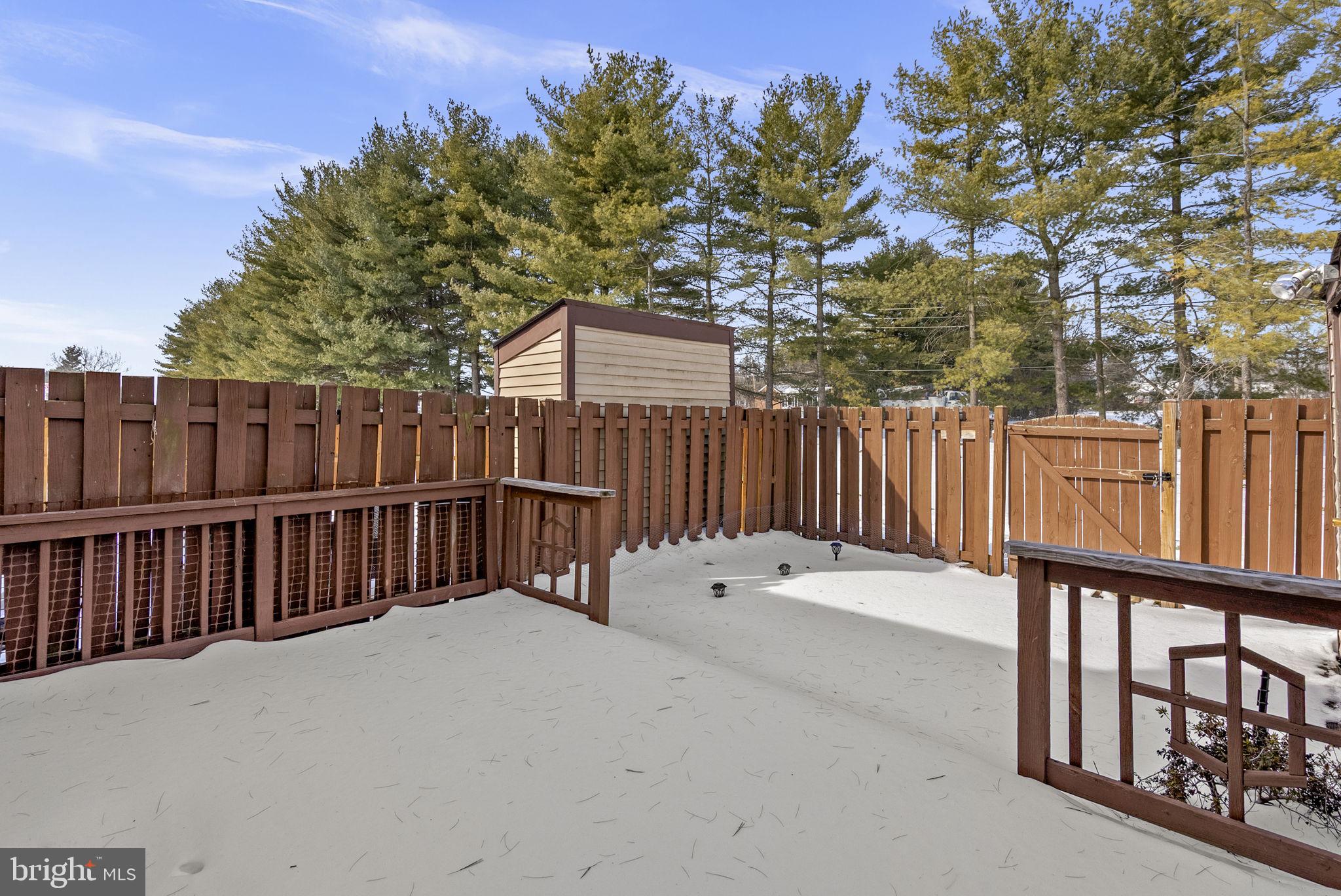 GLADE TOWN - Residential