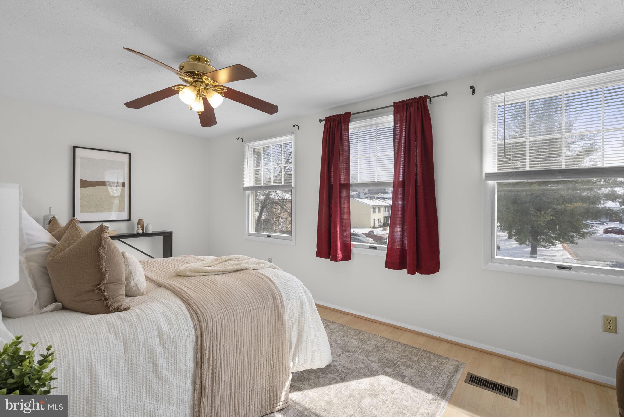 GLADE TOWN - Residential