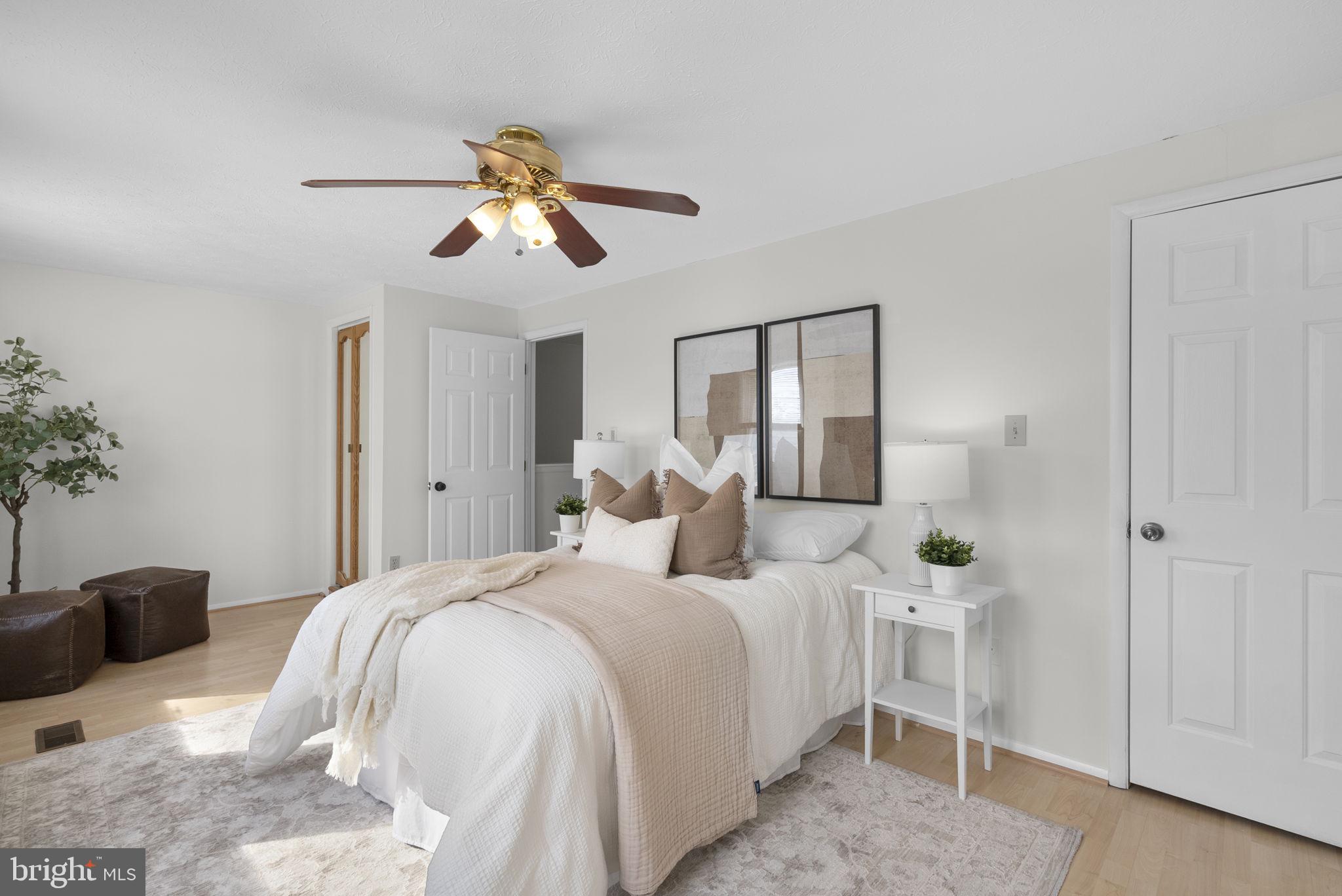 GLADE TOWN - Residential