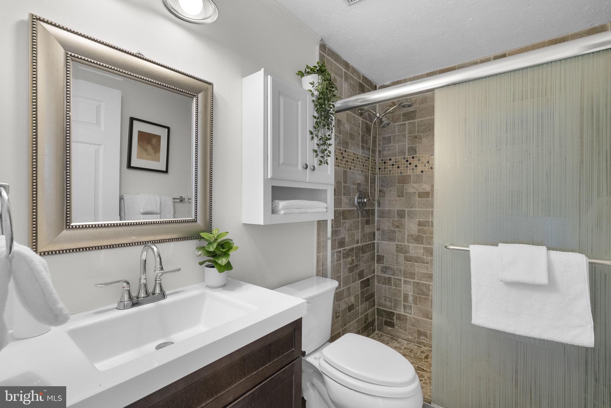 GLADE TOWN - Residential