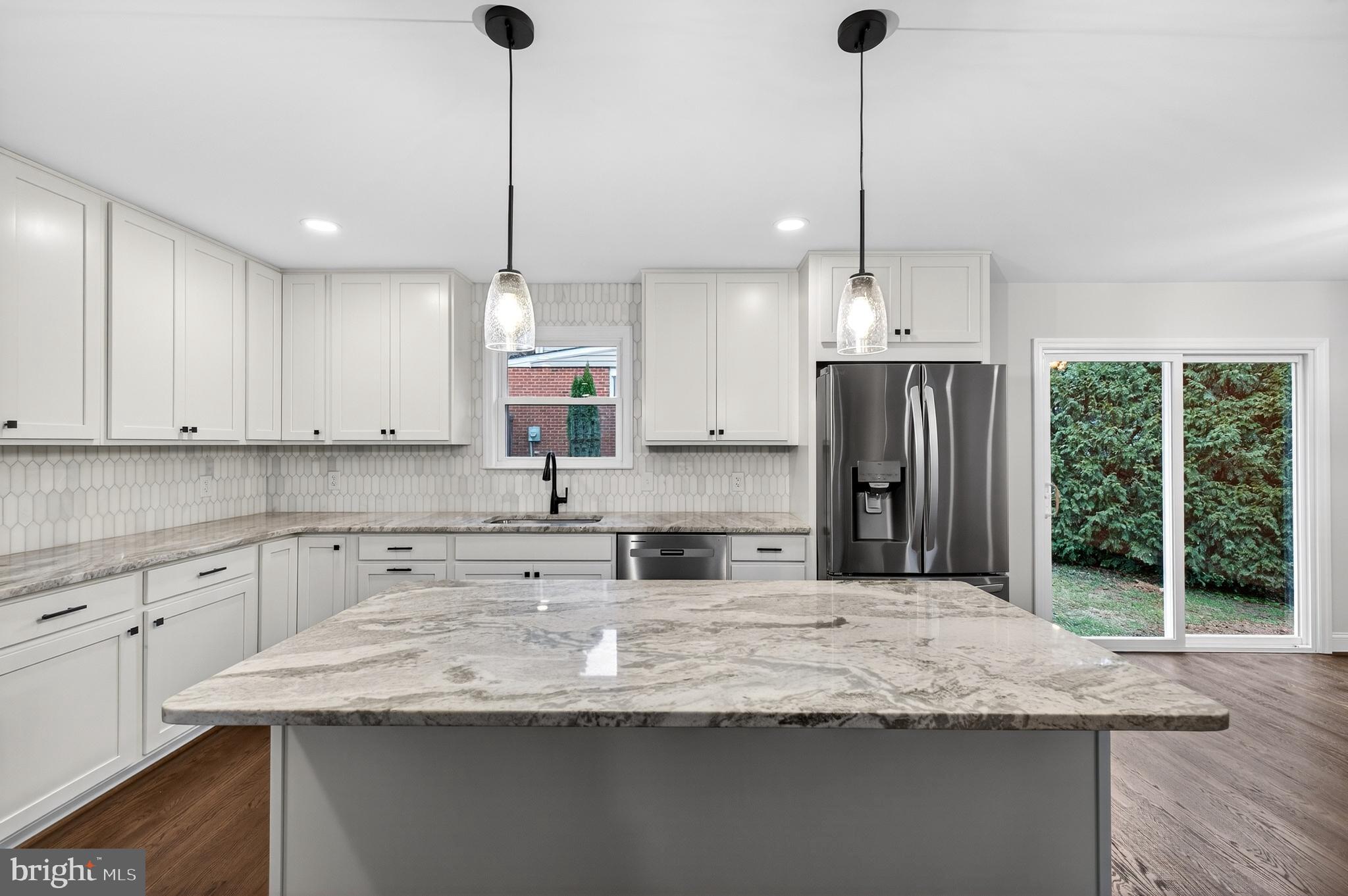 ARUNDEL - Residential