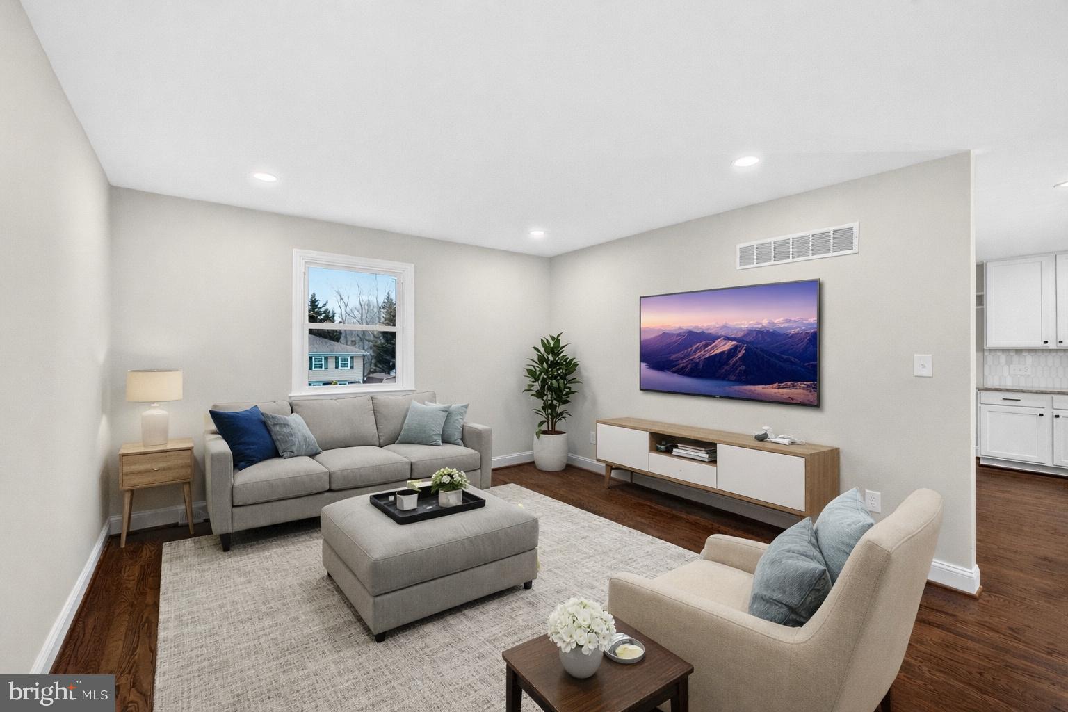 ARUNDEL - Residential