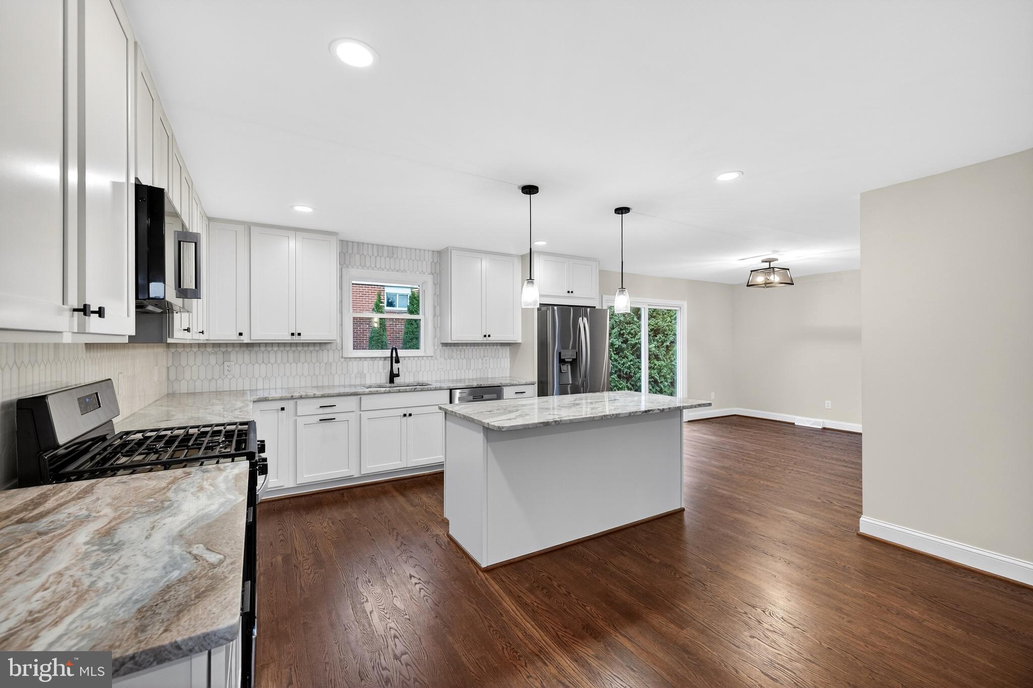 ARUNDEL - Residential