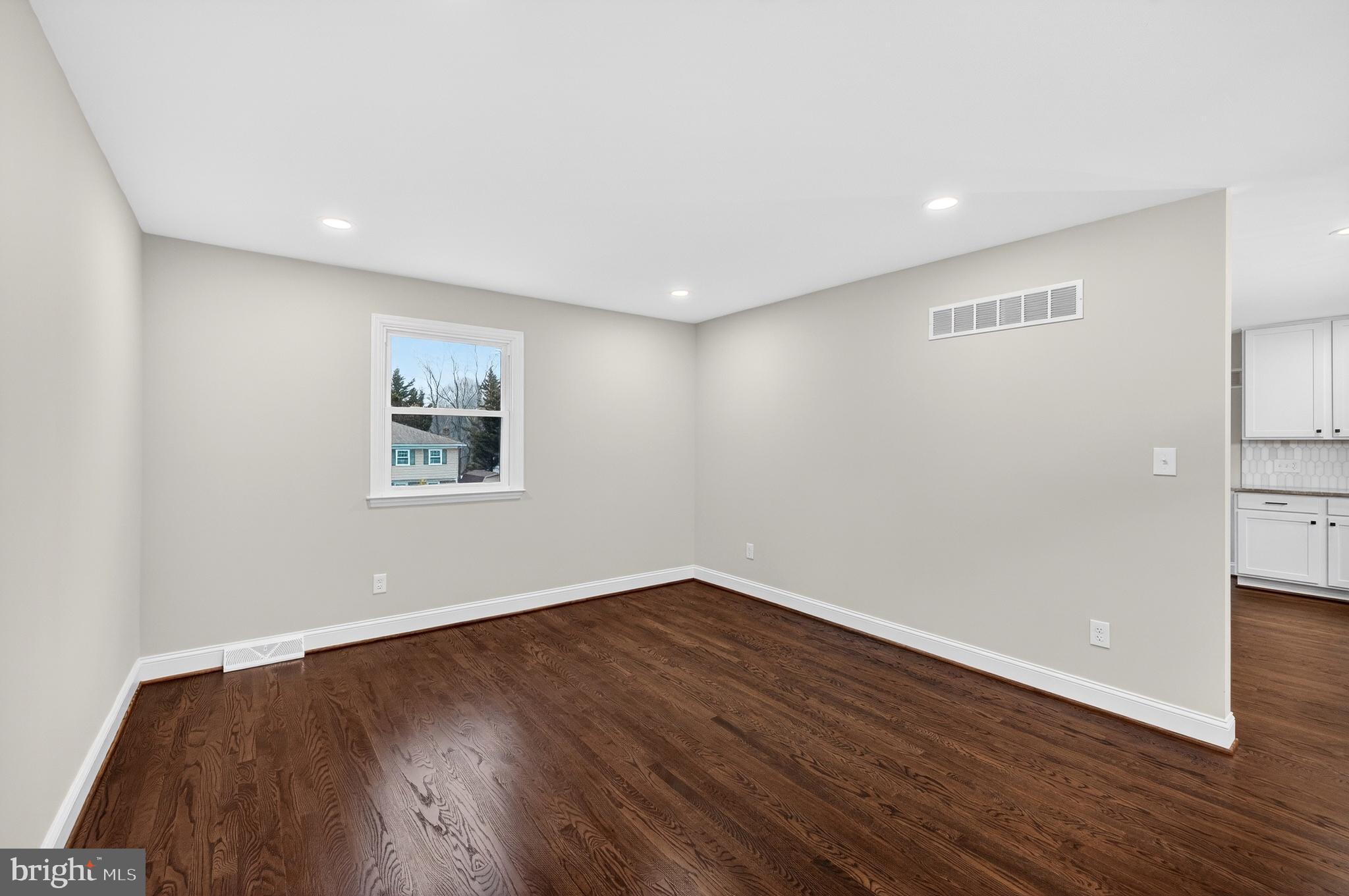 ARUNDEL - Residential