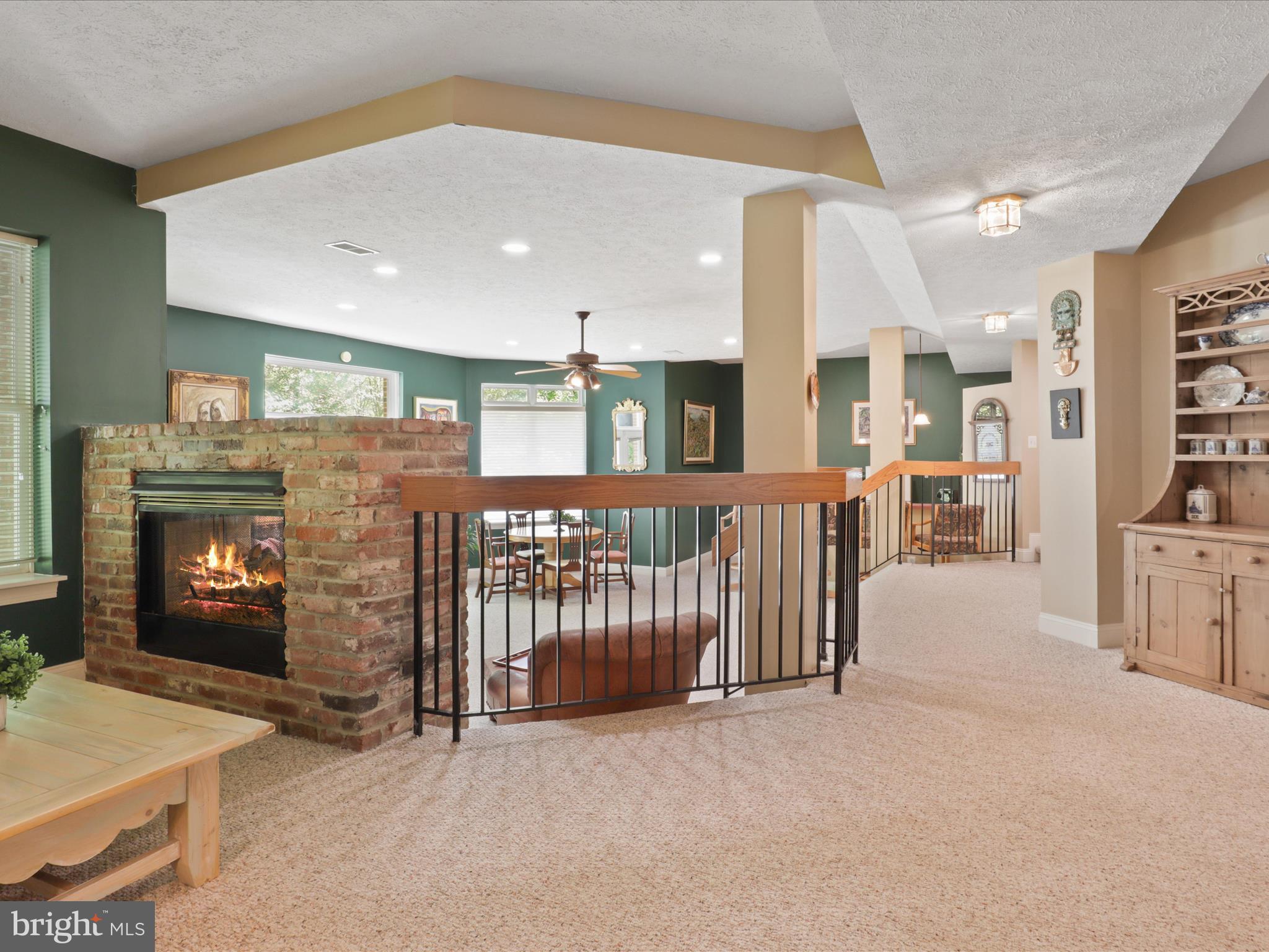 WARNERS - Residential