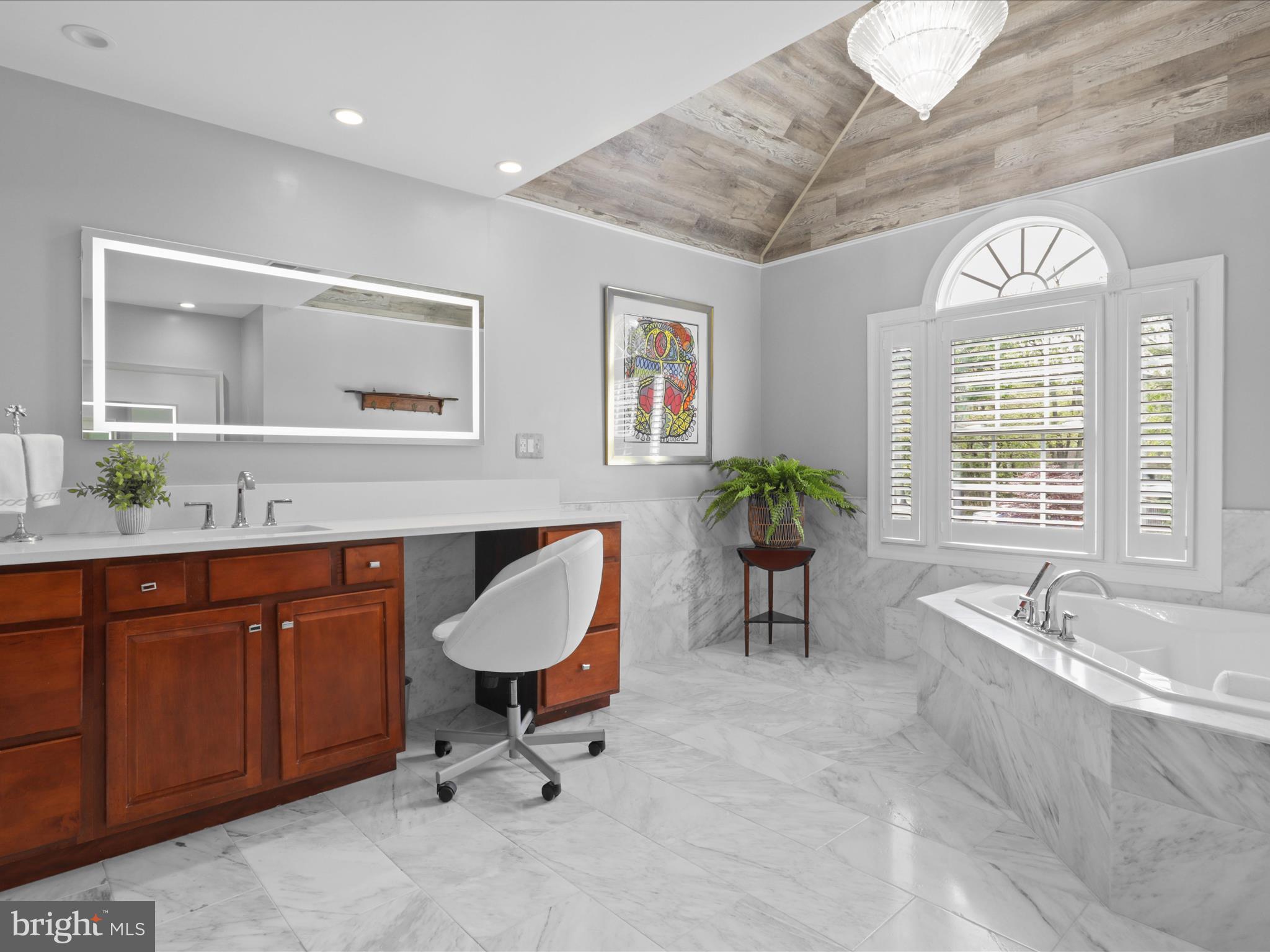 WARNERS - Residential