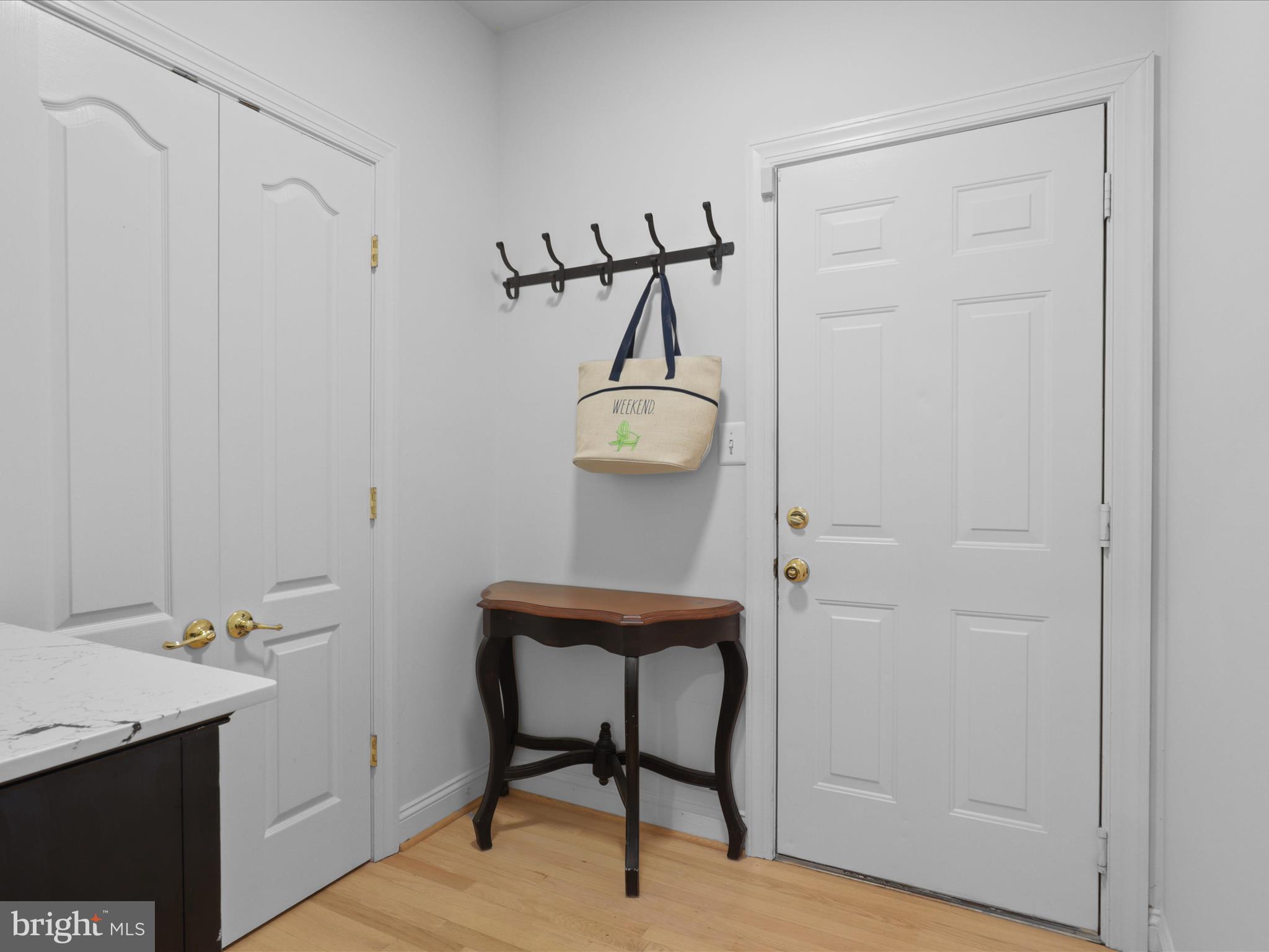 WARNERS - Residential