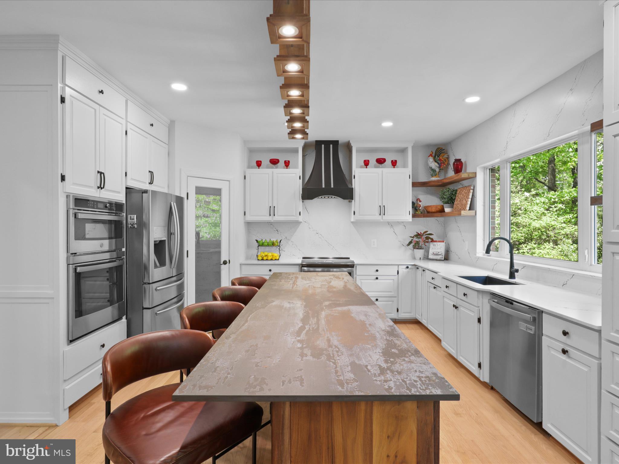 WARNERS - Residential