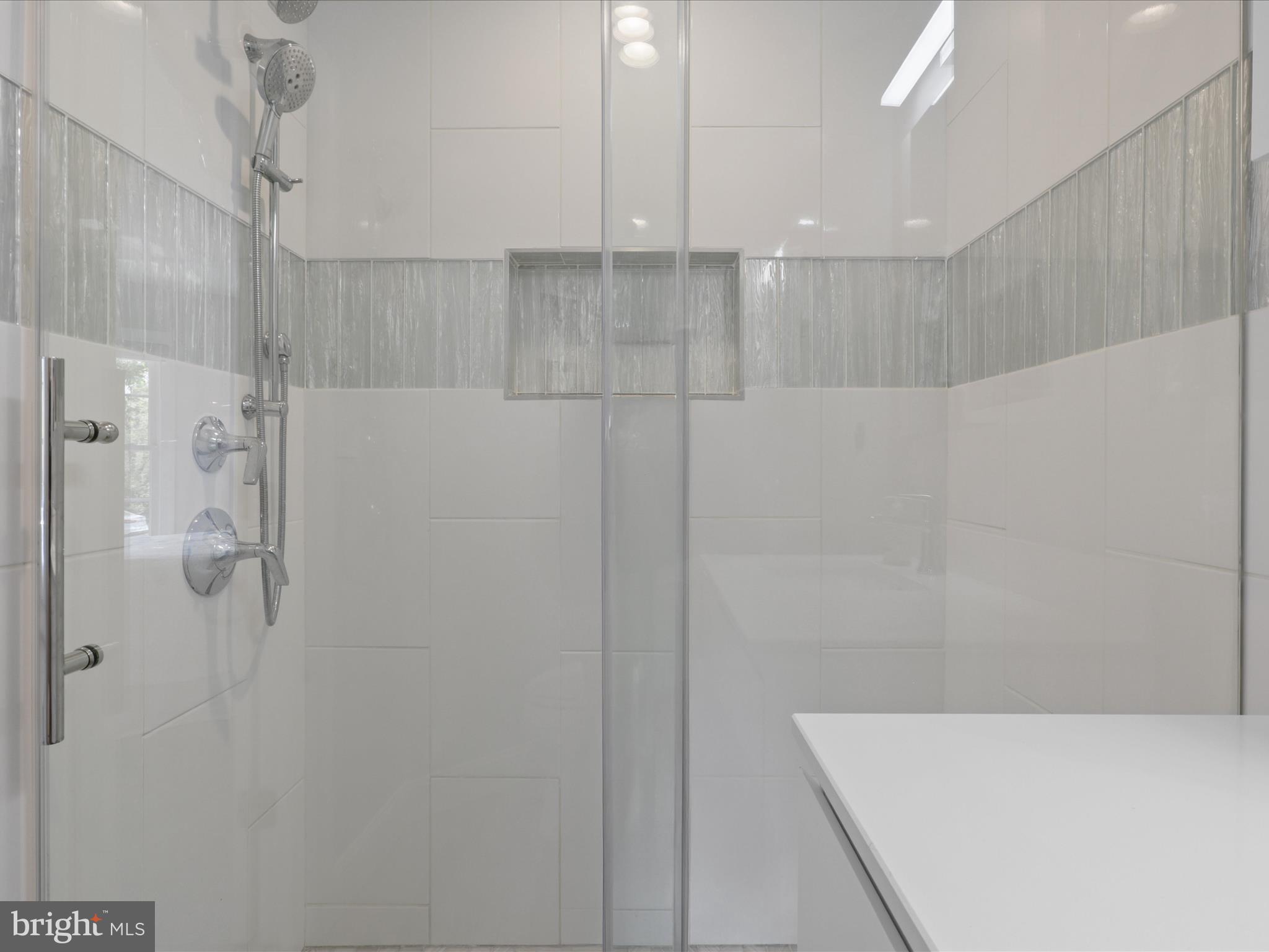 WARNERS - Residential