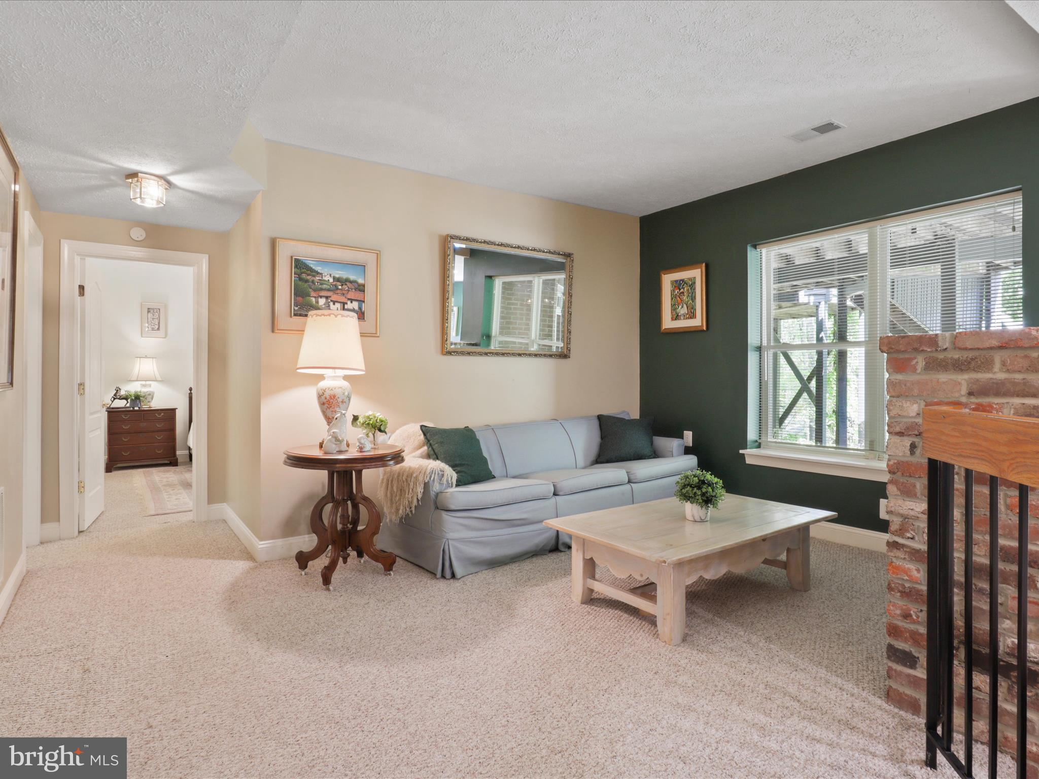 WARNERS - Residential