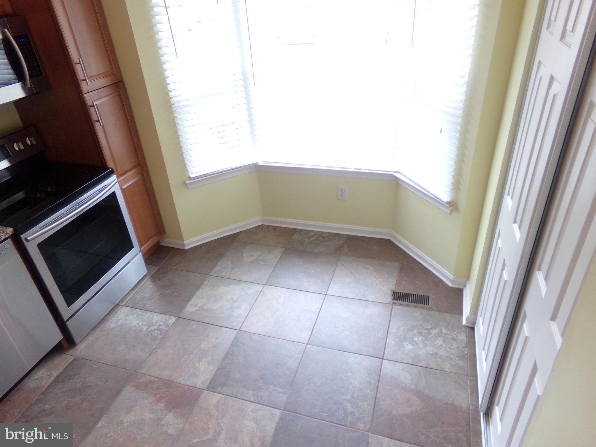 MT LUBENTIA PLAT THREE - Residential Lease