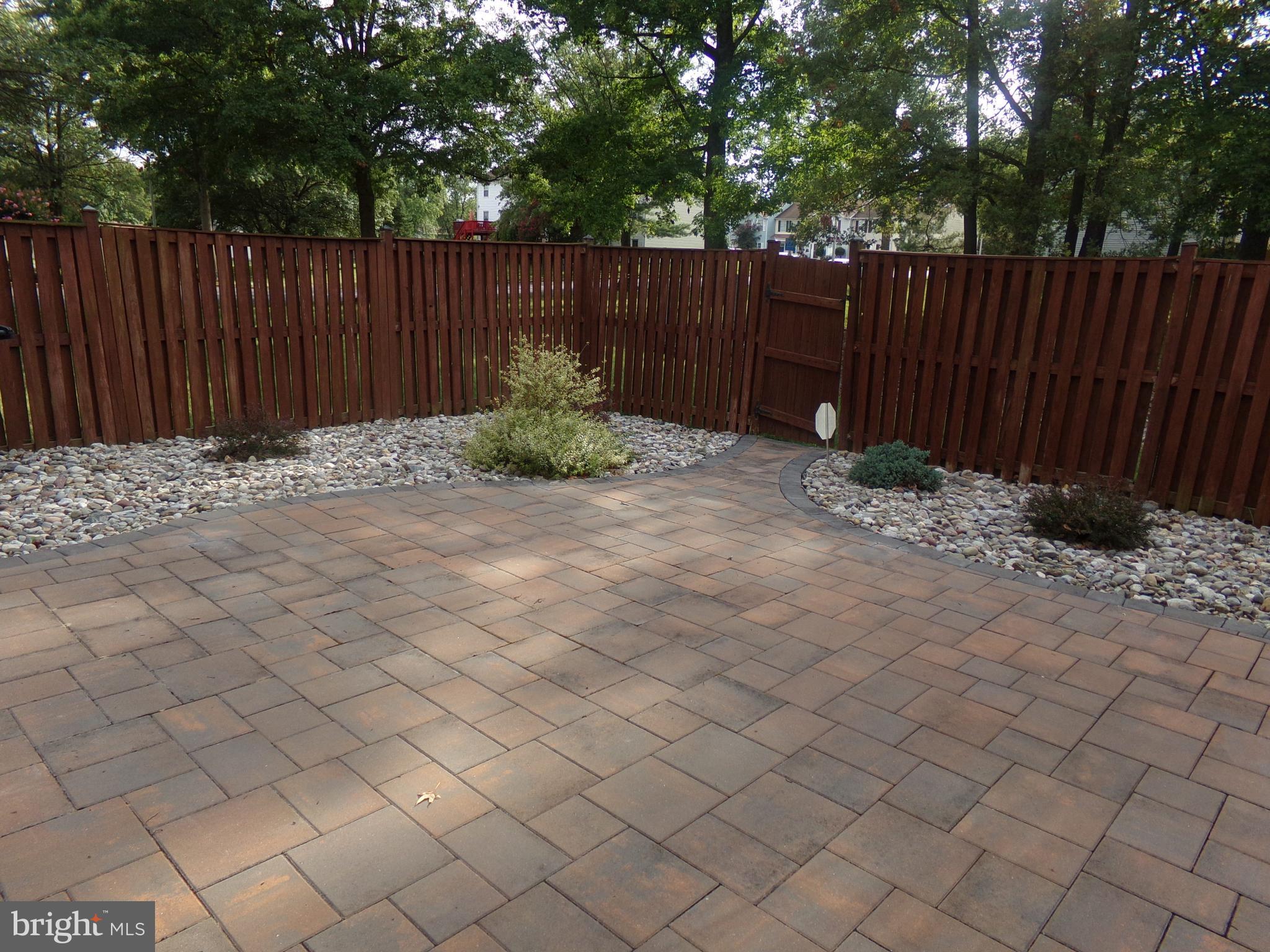 MT LUBENTIA PLAT THREE - Residential Lease