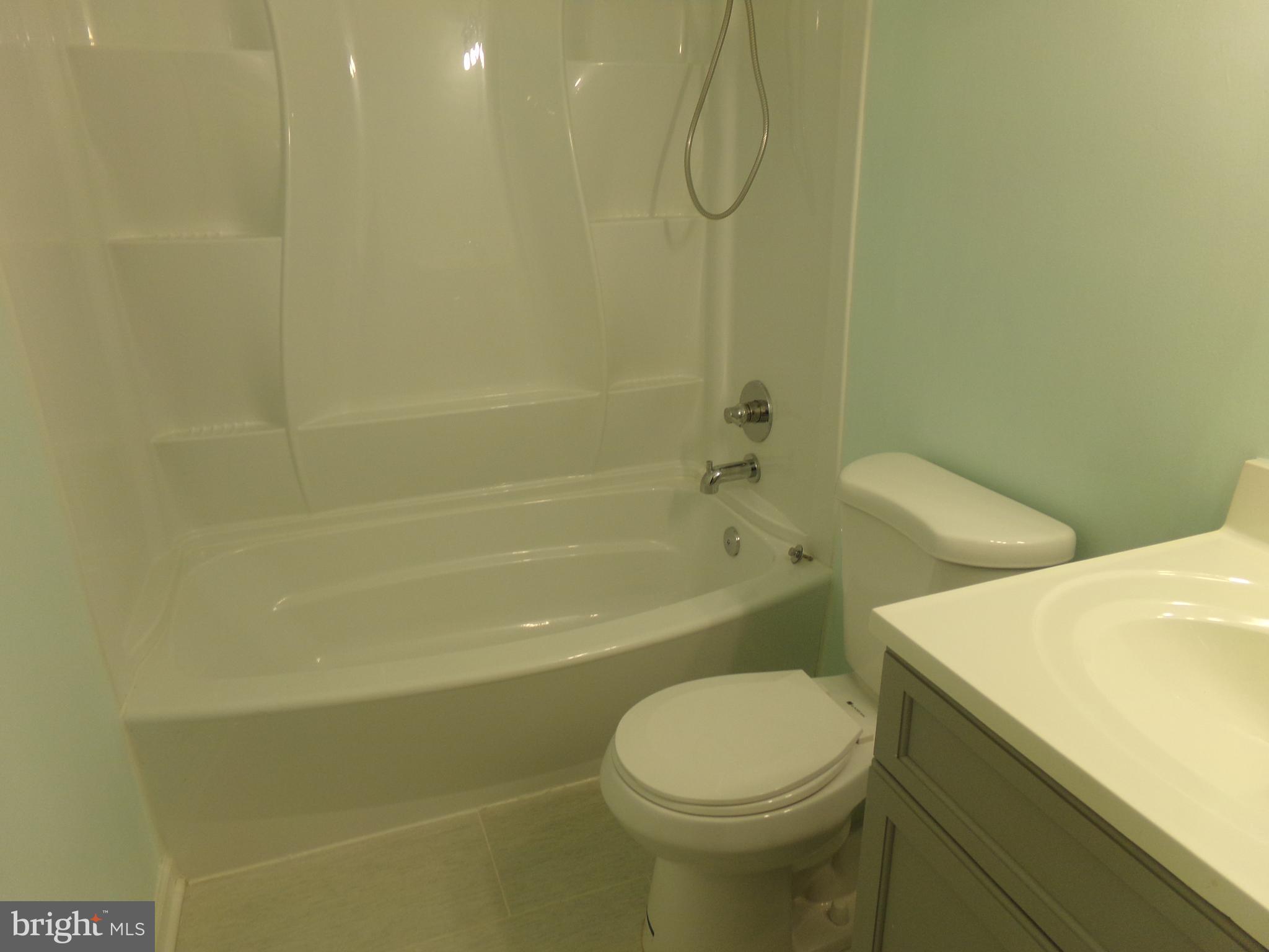 MT LUBENTIA PLAT THREE - Residential Lease