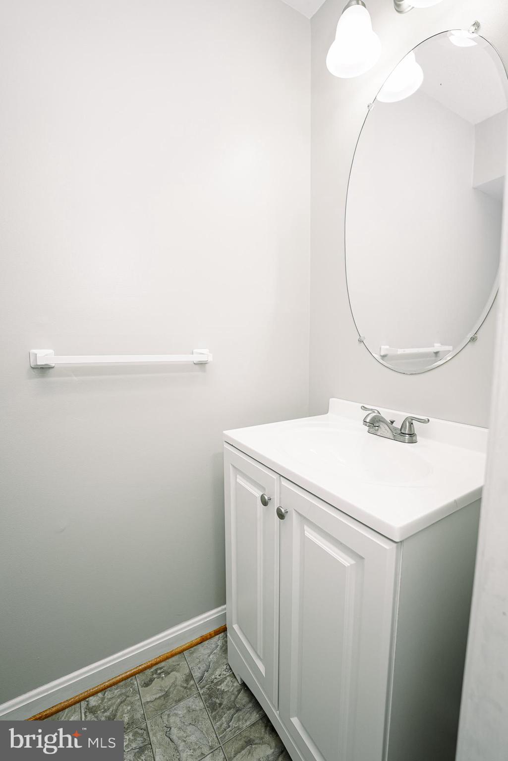 FAIRLAND TOWNS - Residential Lease