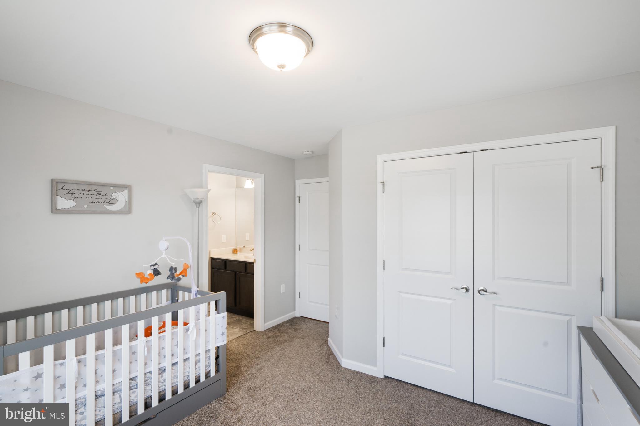 RED HILL - Residential