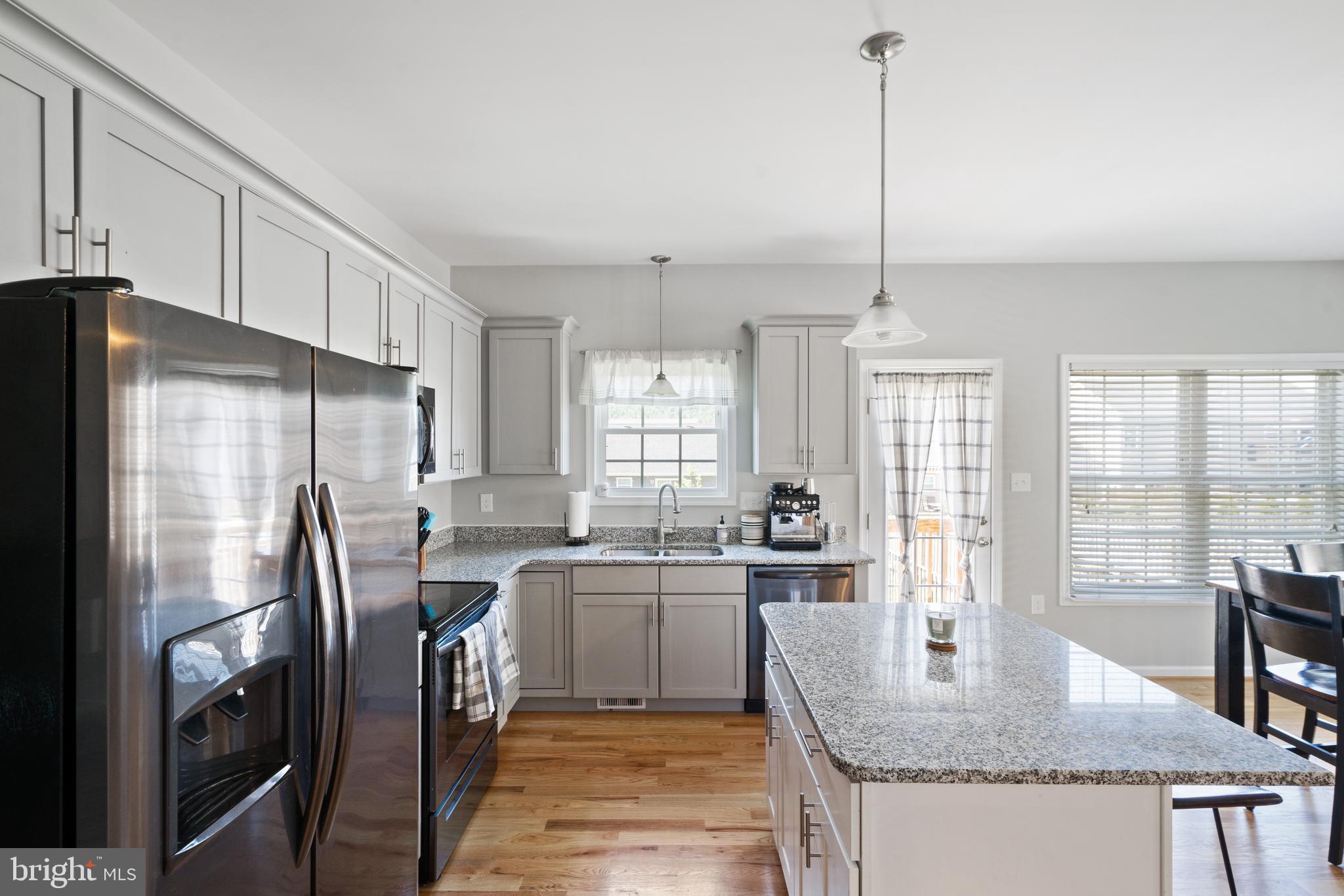 RED HILL - Residential