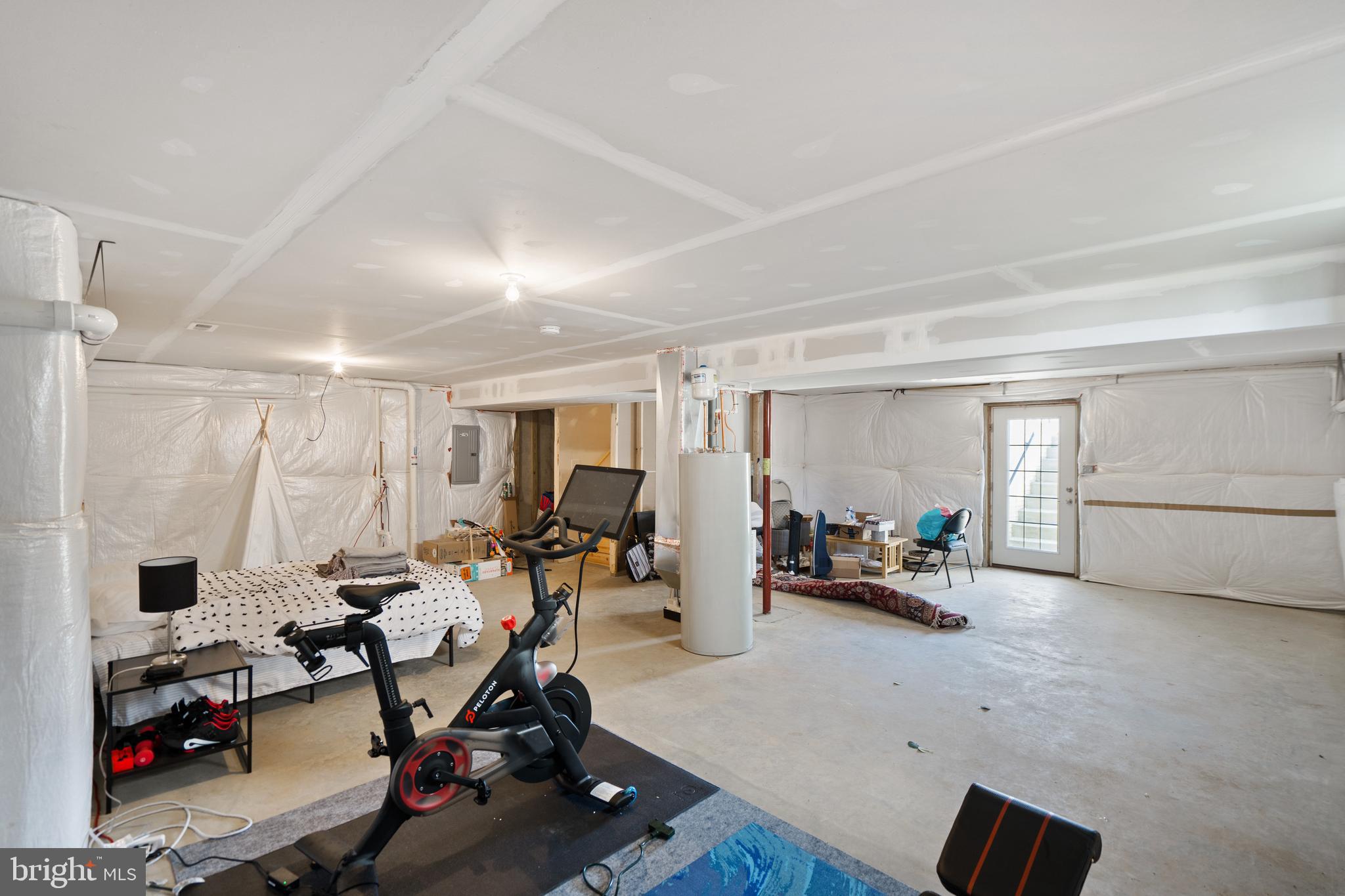 RED HILL - Residential