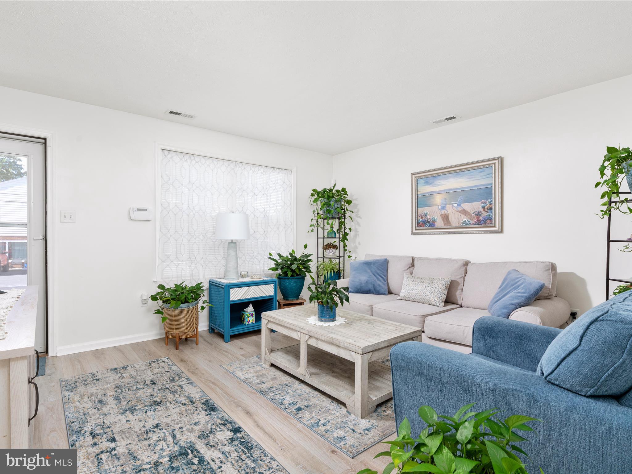 641 W 11TH STREET