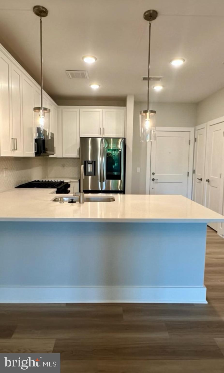 ELEMENT AT MILL CREEK - Residential Lease