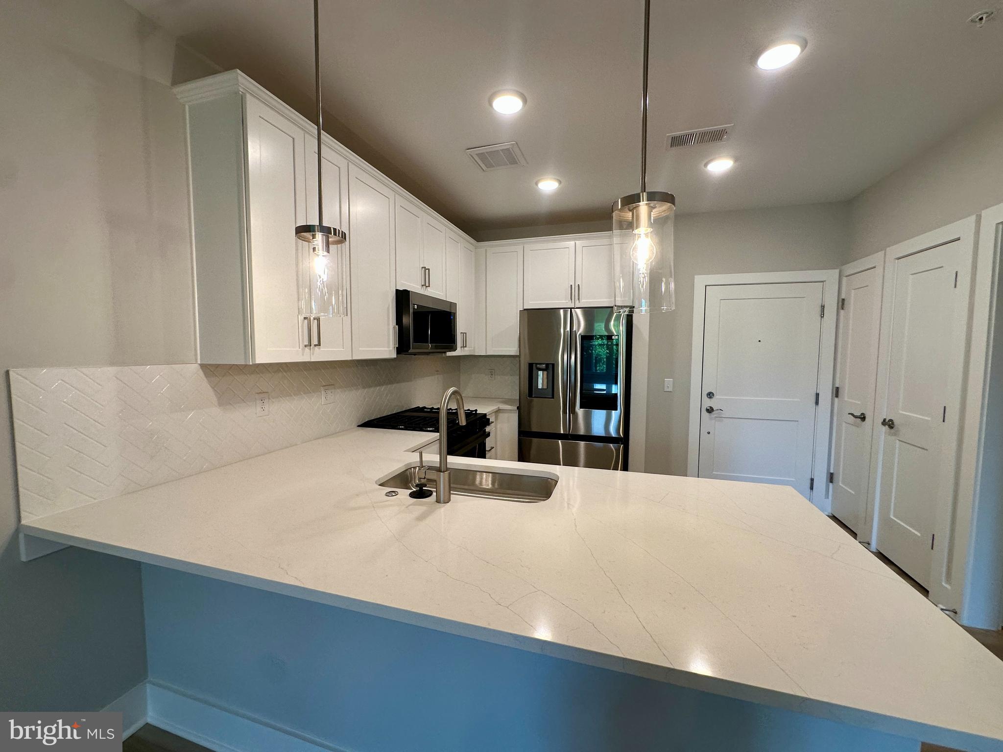 ELEMENT AT MILL CREEK - Residential Lease