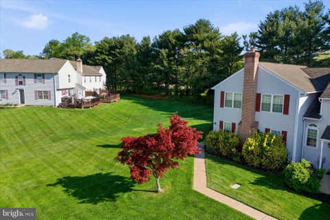 Townhouse For Sale - 303 Essex Court<br/> Montgomery County, LANSDALE, PA 19446