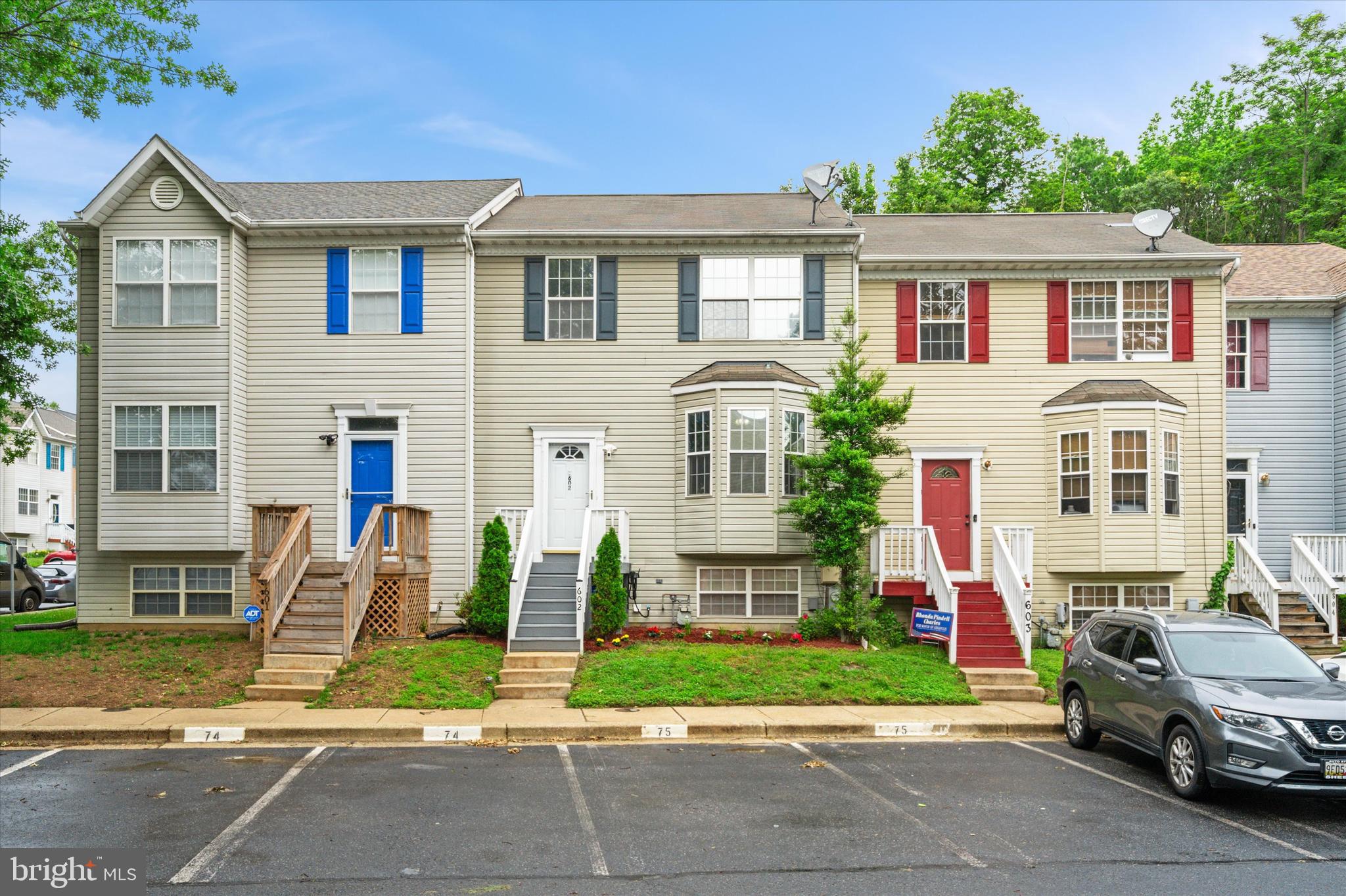 OXFORD LANDING - Residential