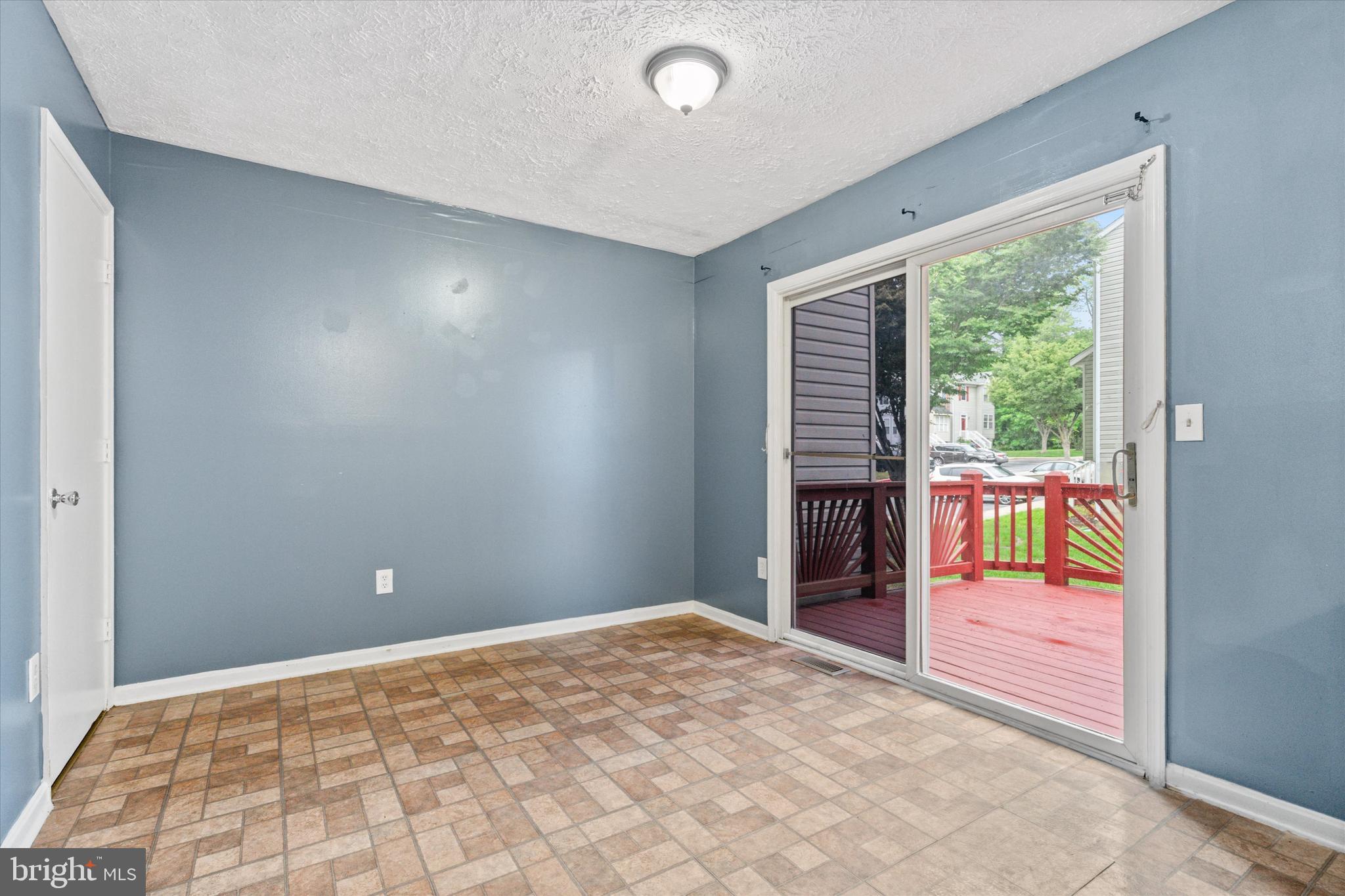 OXFORD LANDING - Residential