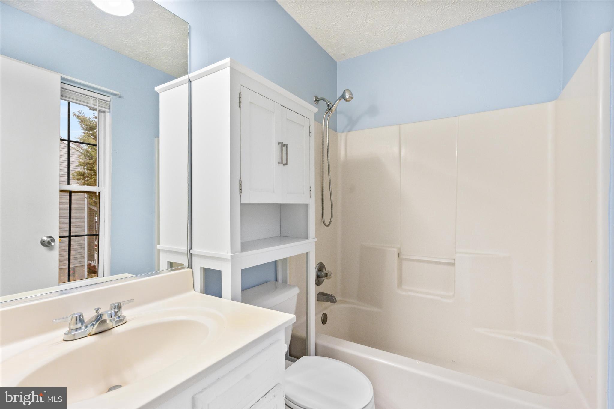 OXFORD LANDING - Residential