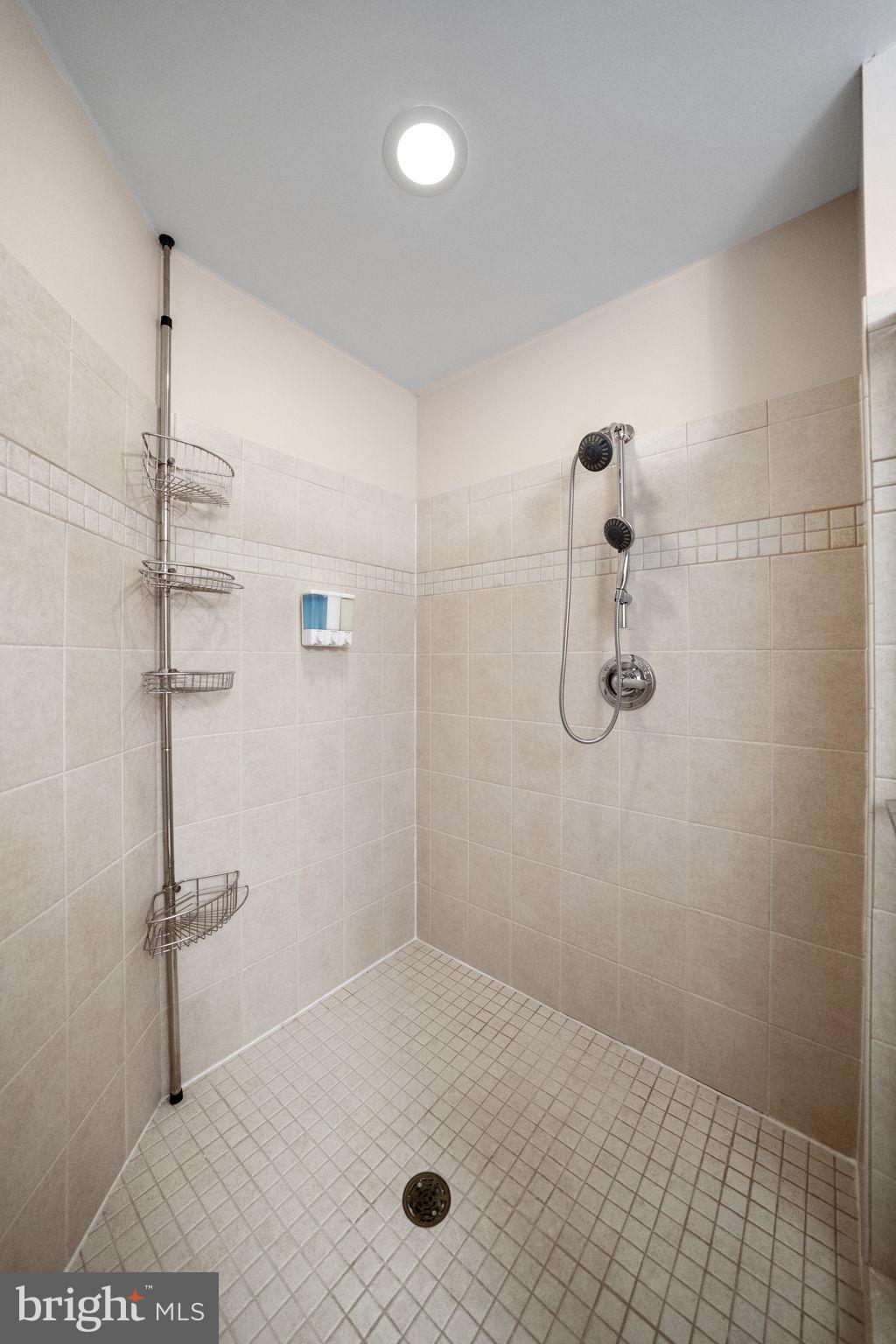 MILLERS ISLAND - Residential