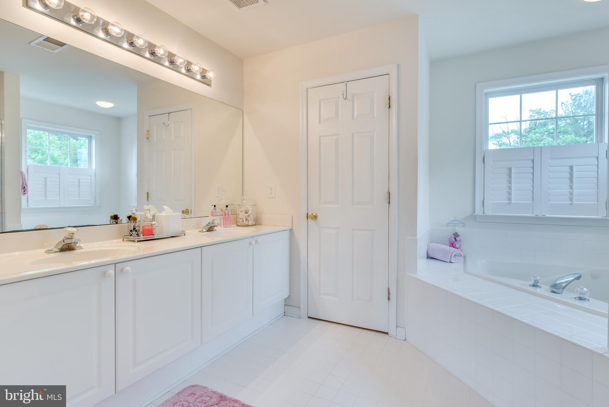 ROSEMONT ORCHARD - Residential