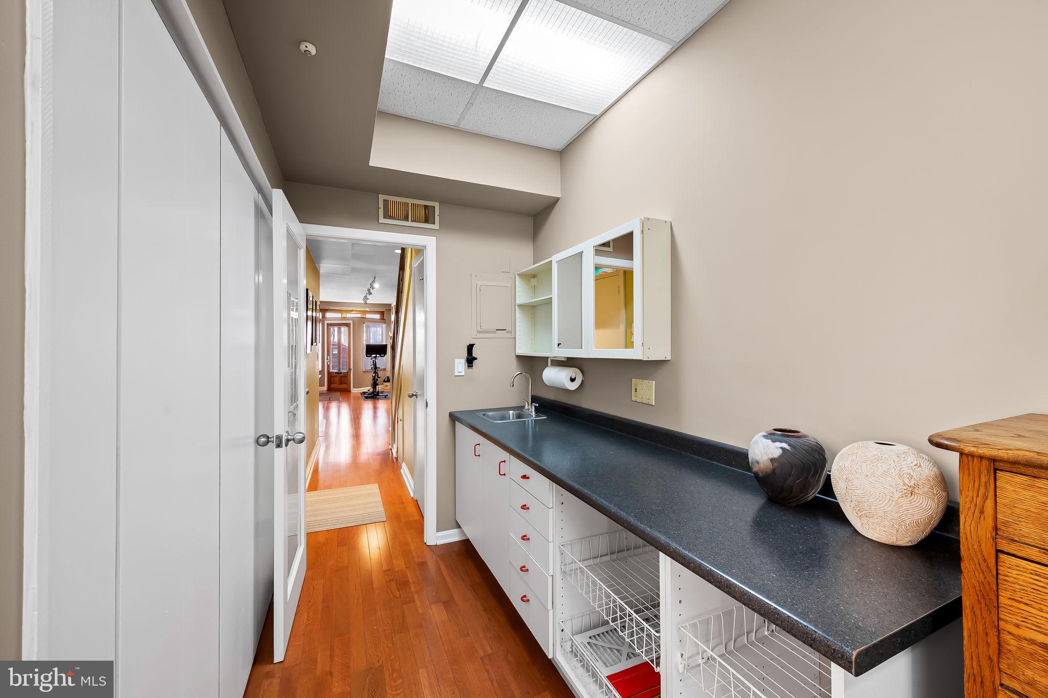 WASHINGTON HILL - Residential