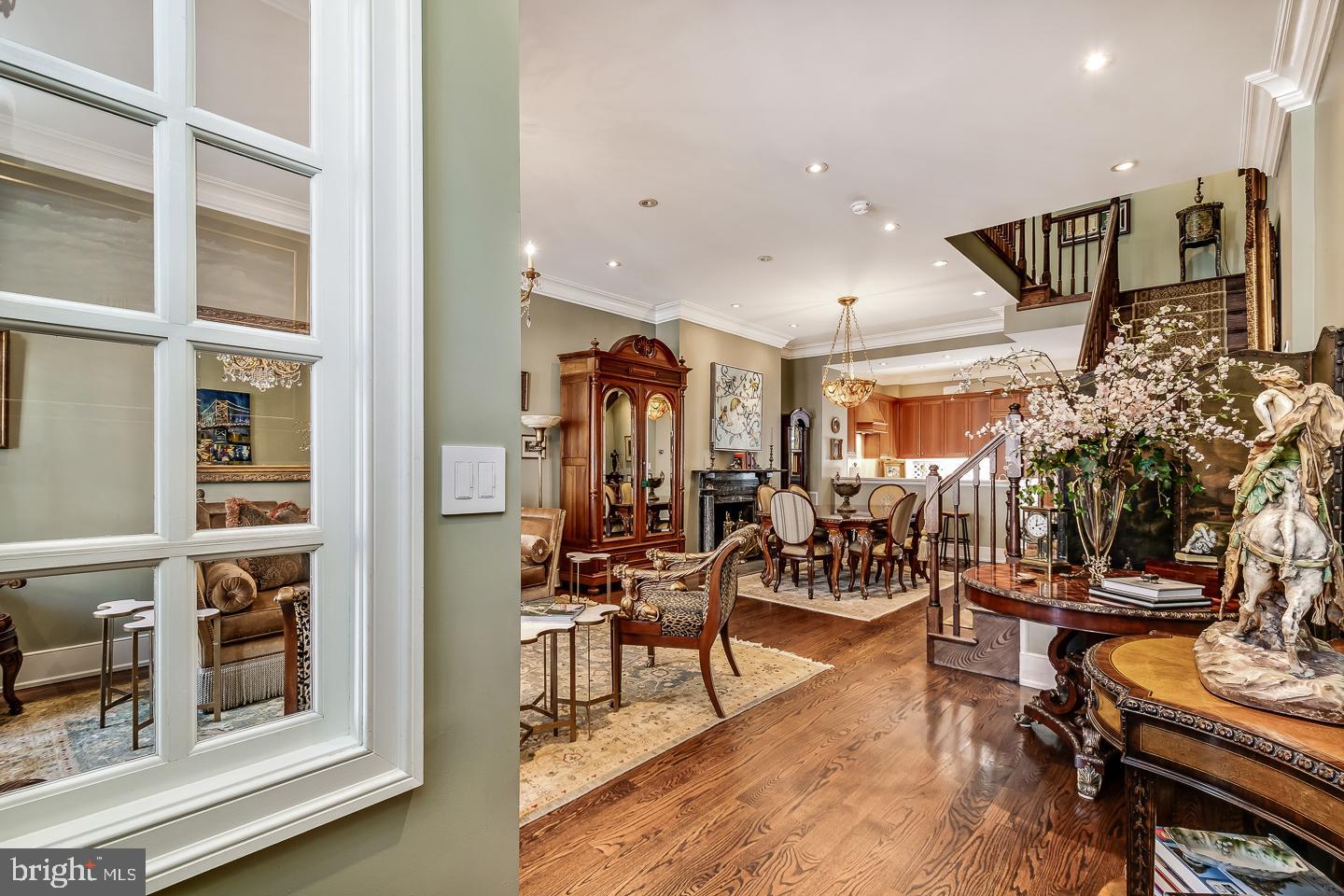 SOCIETY HILL - Residential