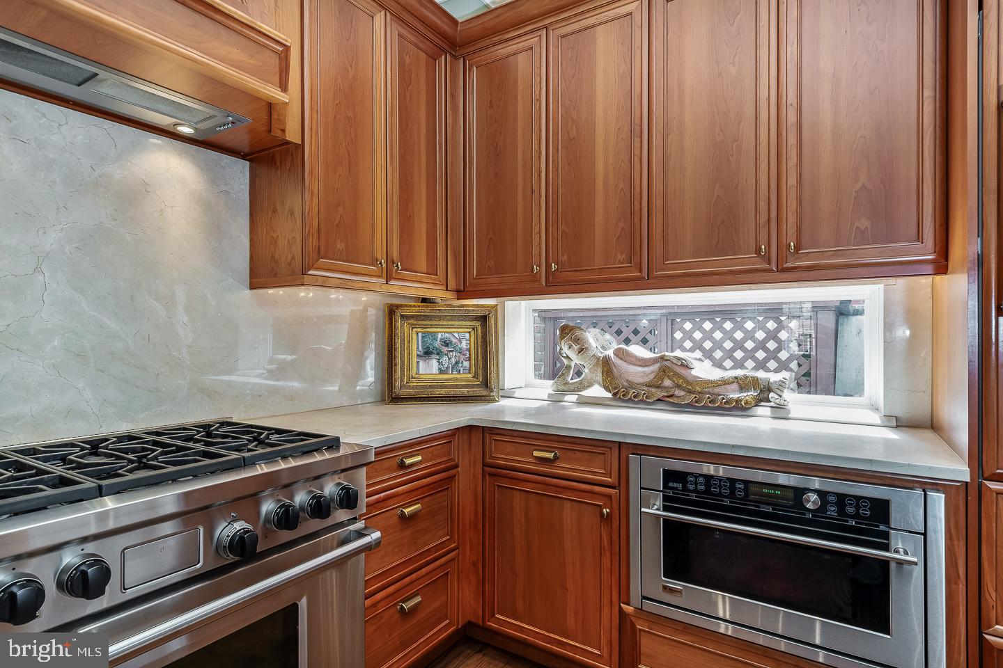 SOCIETY HILL - Residential