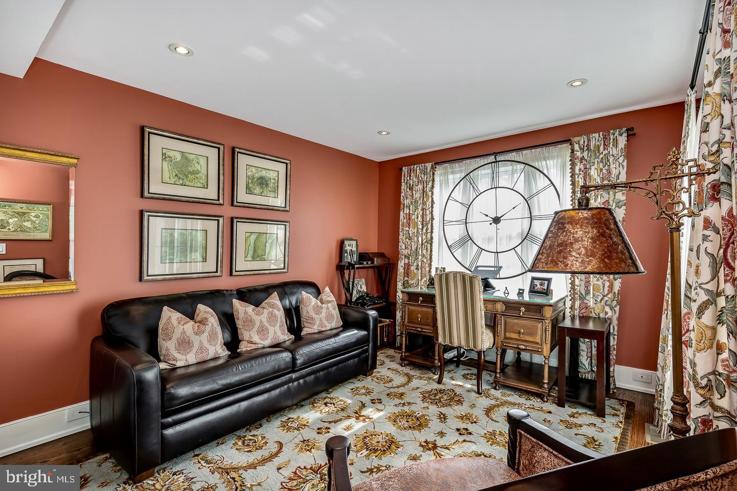 SOCIETY HILL - Residential