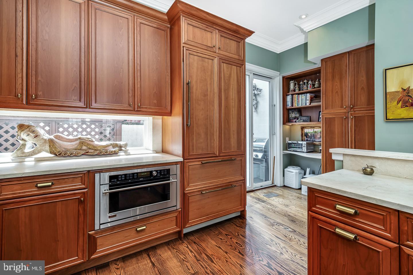 SOCIETY HILL - Residential