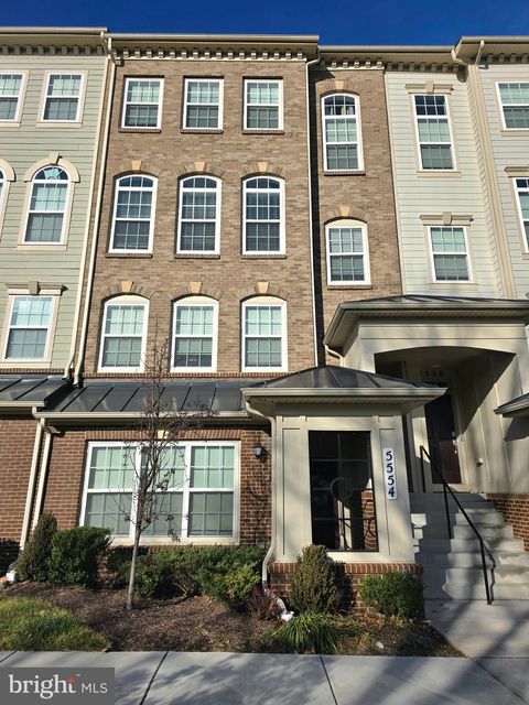 Condo For Sale - 5554 Lanteen Street #1105<br/> LANHAM, MD 20706