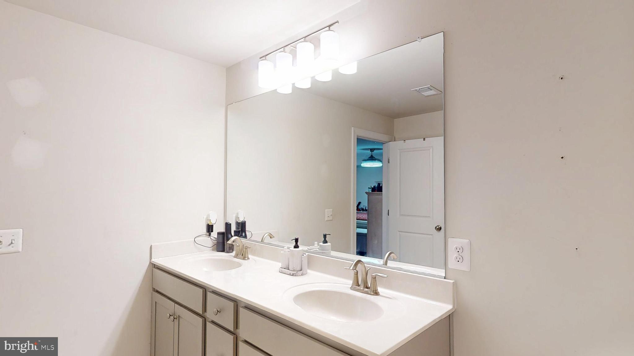 LANHAM - Residential