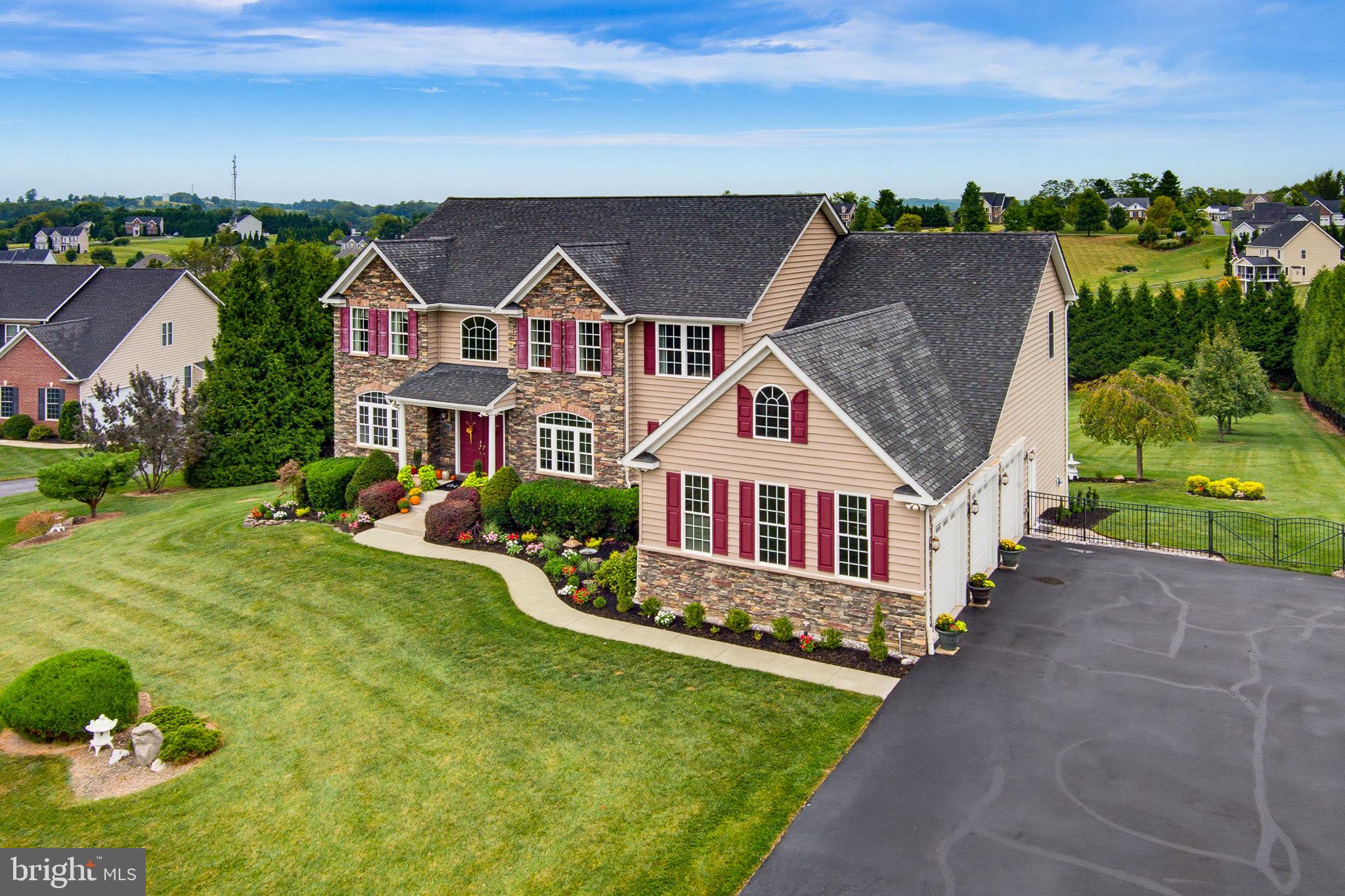 990 HAZELDYNE COURT