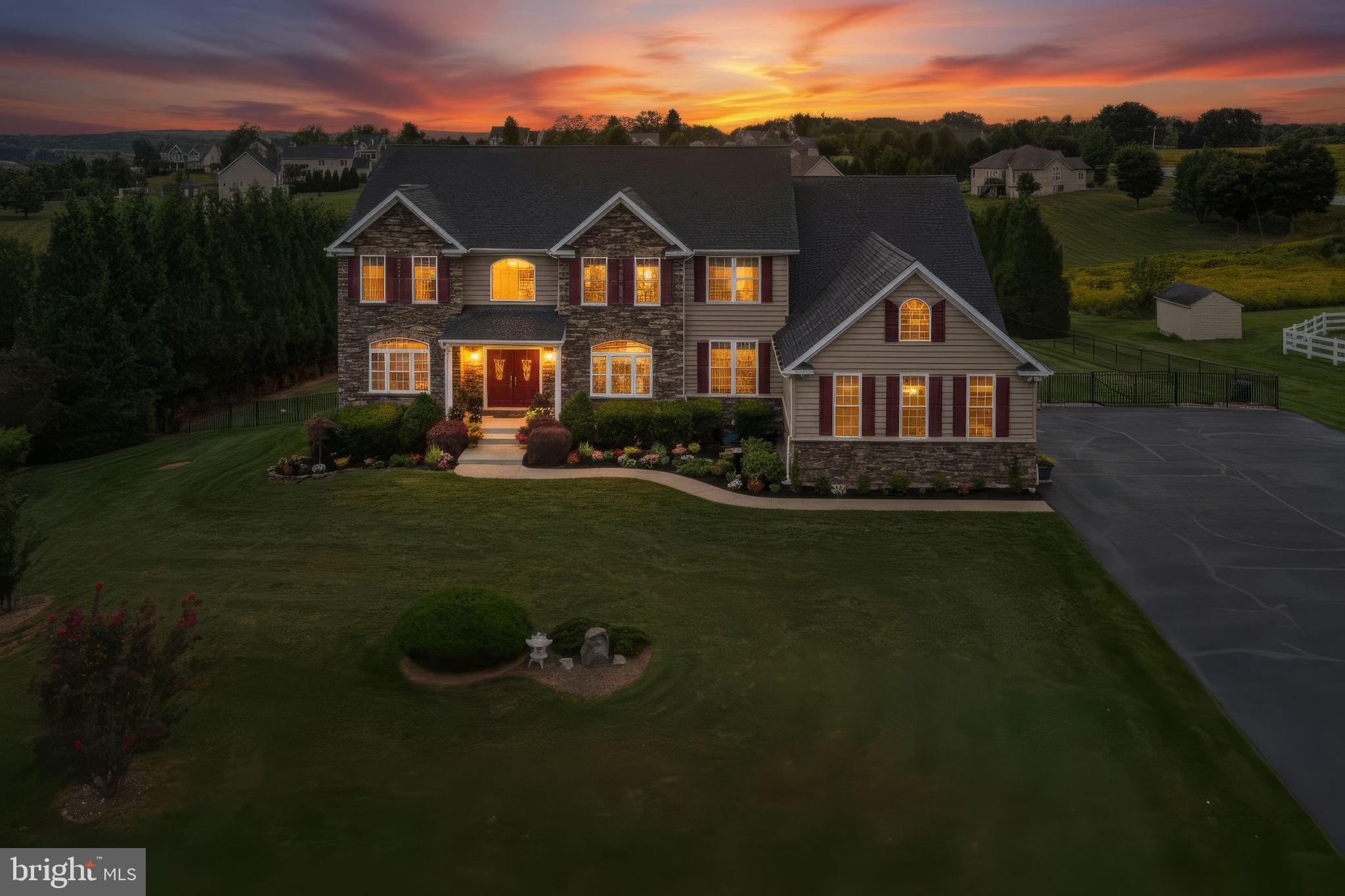 990 HAZELDYNE COURT